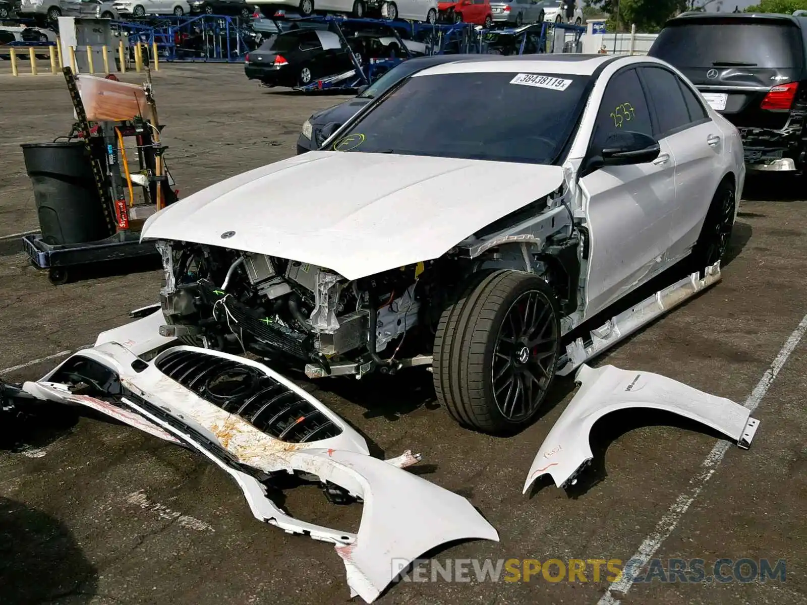 2 Photograph of a damaged car 55SWF8HB9KU305772 MERCEDES-BENZ AMG 2019