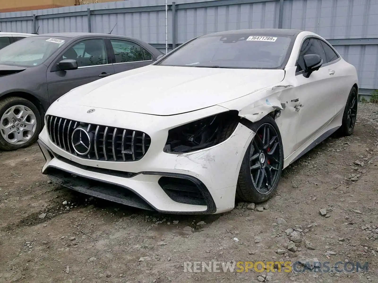 2 Photograph of a damaged car WDDXJ8JB1KA036261 MERCEDES-BENZ AMG 2019