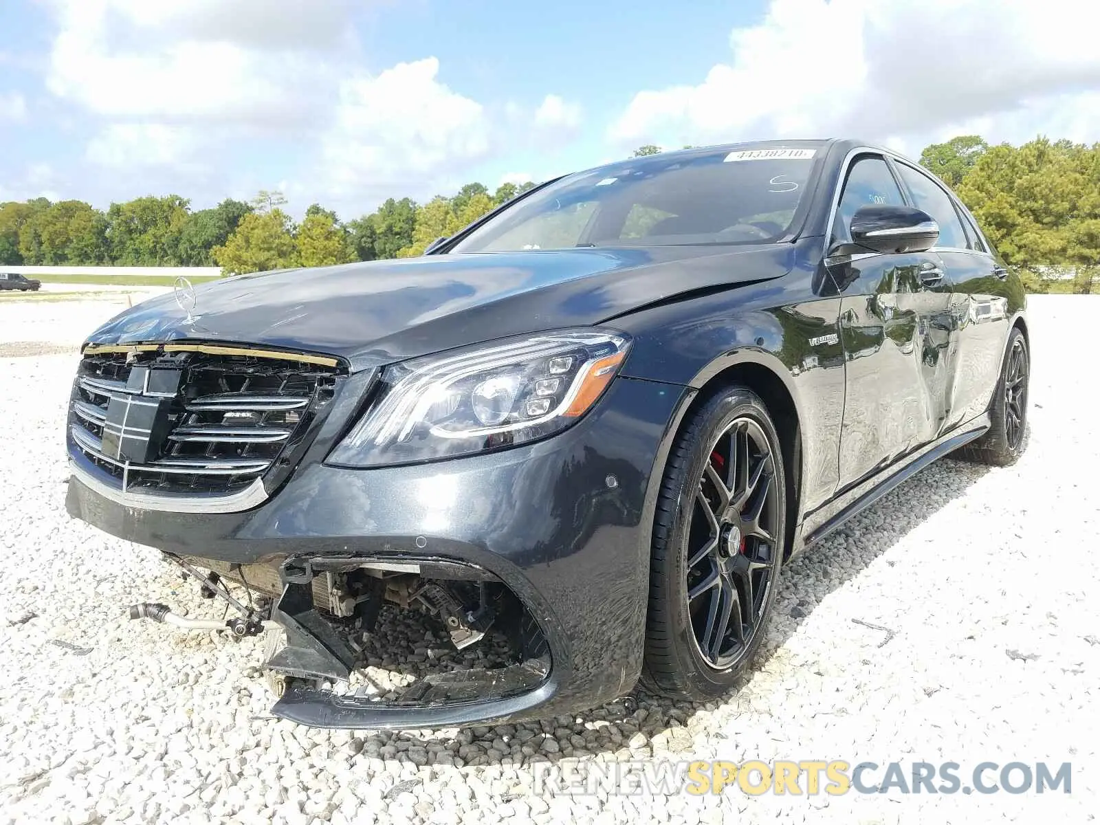 2 Photograph of a damaged car W1KUG8JB6LA529212 MERCEDES-BENZ AMG 2020