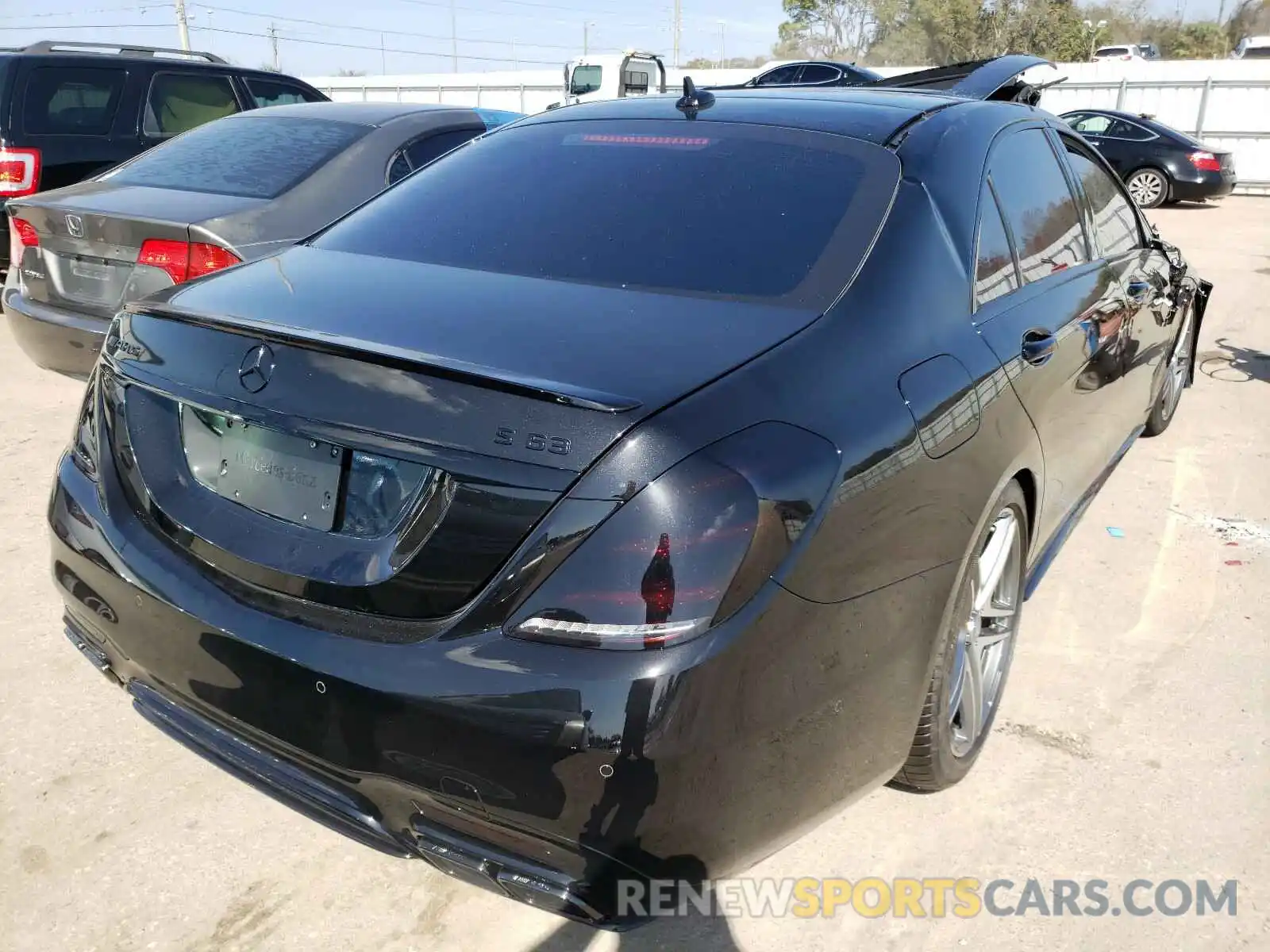 4 Photograph of a damaged car W1KUG8JB7LA556600 MERCEDES-BENZ AMG 2020