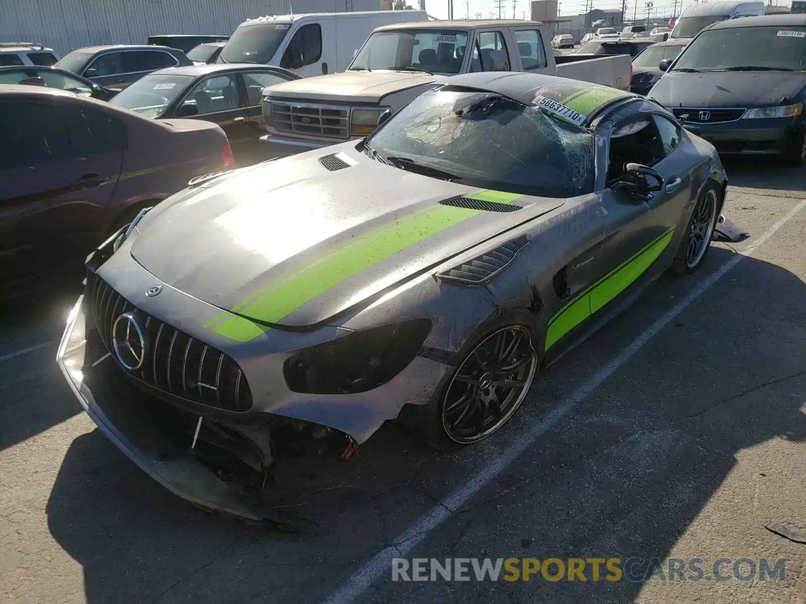 2 Photograph of a damaged car WDDYJ7KA8LA028762 MERCEDES-BENZ AMG 2020