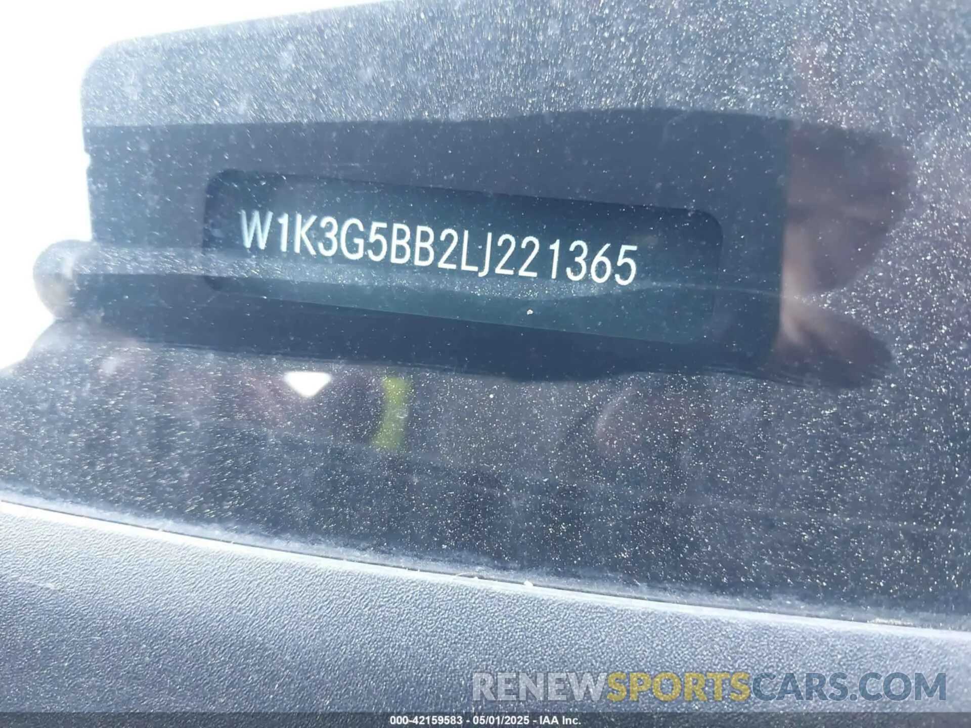 17 Photograph of a damaged car W1K3G5BB2LJ221365 MERCEDES-BENZ AMG A 35 2020