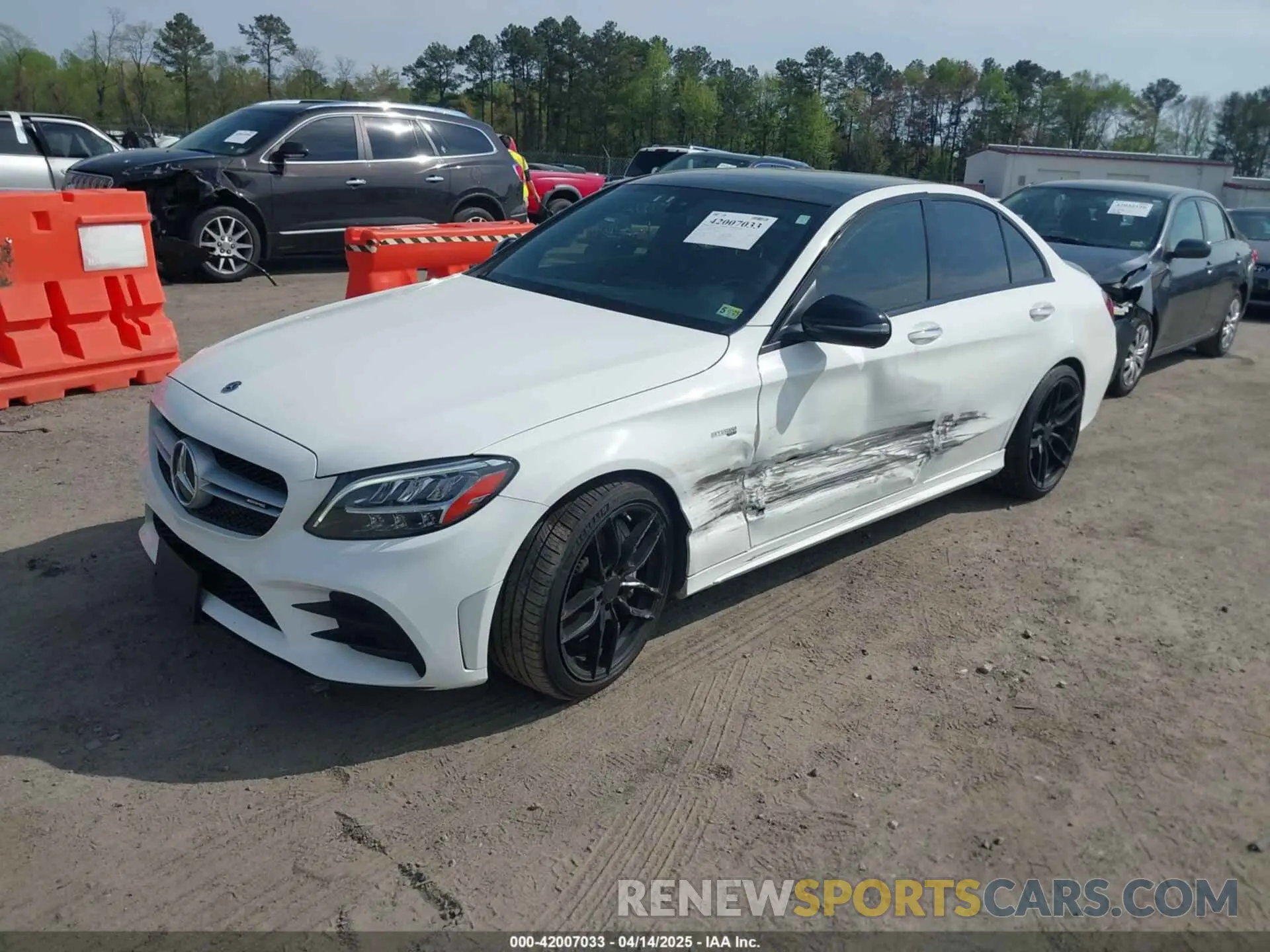 2 Photograph of a damaged car 55SWF6EB6KU304488 MERCEDES-BENZ AMG C 43 2019