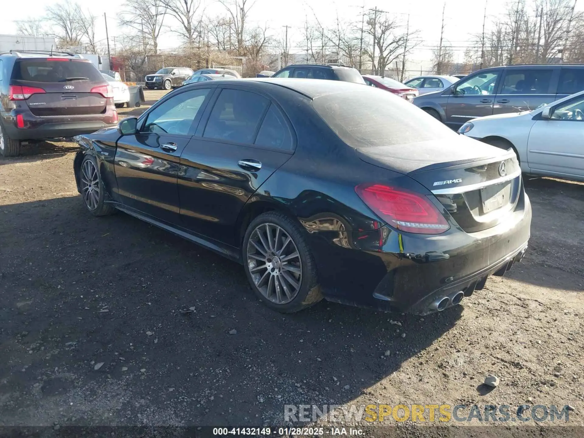 3 Photograph of a damaged car 55SWF6EB8KU299343 MERCEDES-BENZ AMG C 43 2019