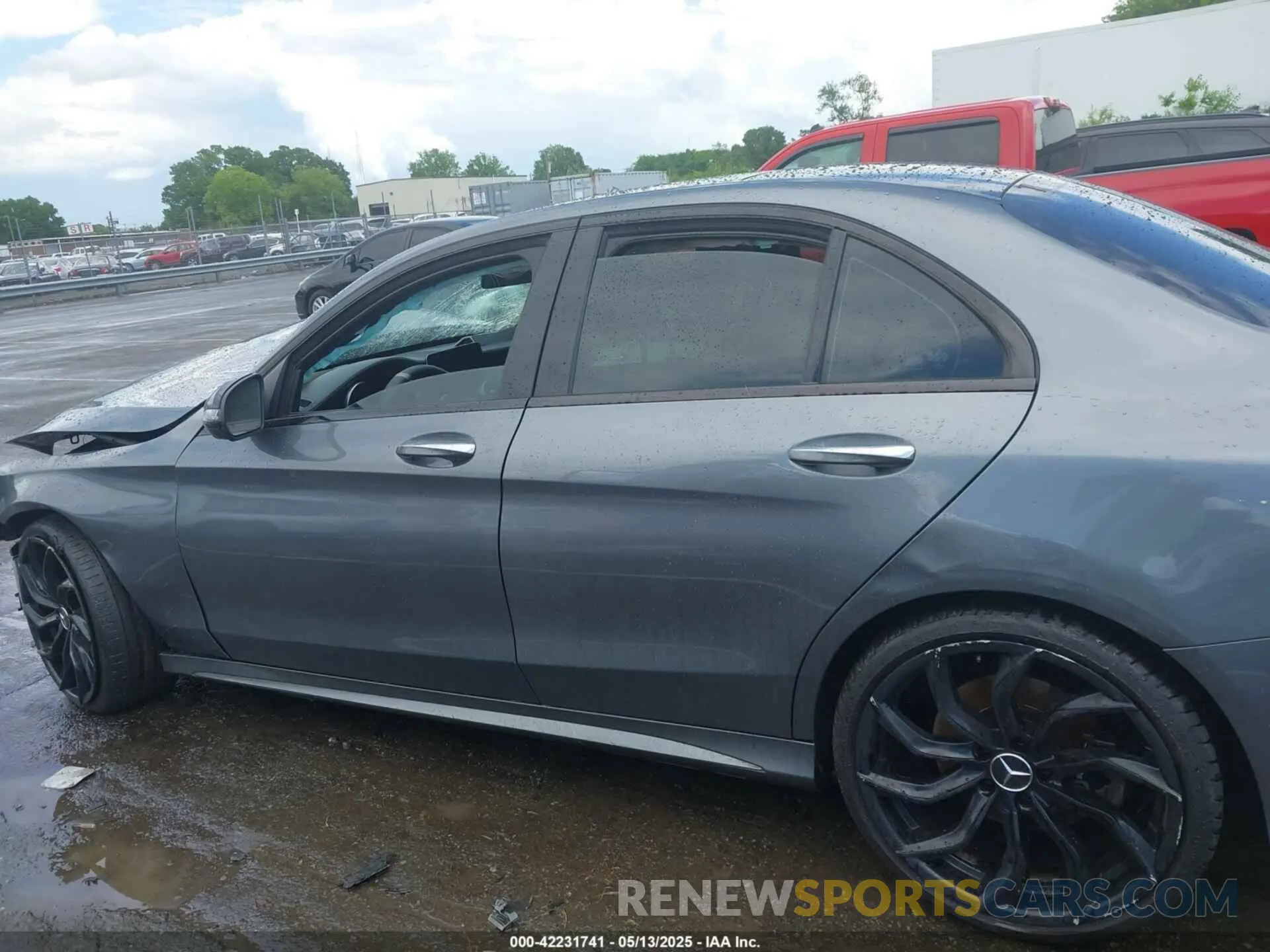 14 Photograph of a damaged car 55SWF6EB9KU292191 MERCEDES-BENZ AMG C 43 2019