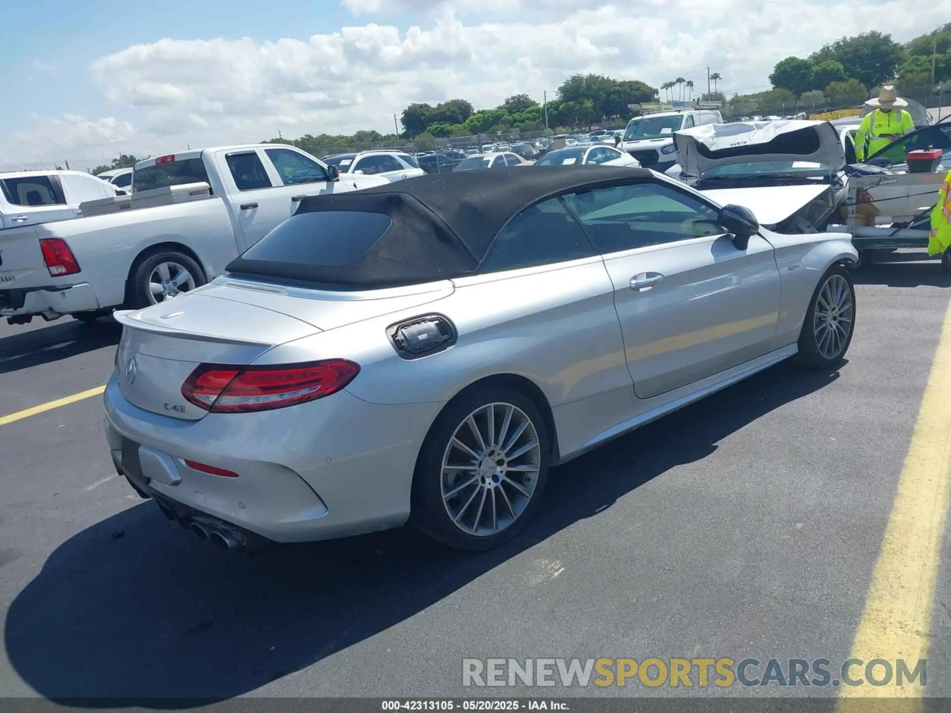 4 Photograph of a damaged car WDDWK6EBXKF799678 MERCEDES-BENZ AMG C 43 2019