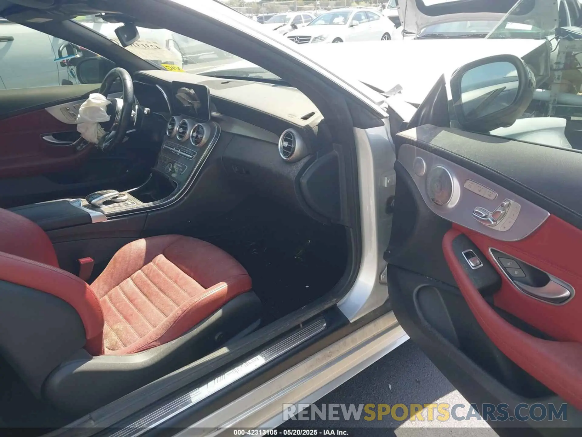 5 Photograph of a damaged car WDDWK6EBXKF799678 MERCEDES-BENZ AMG C 43 2019