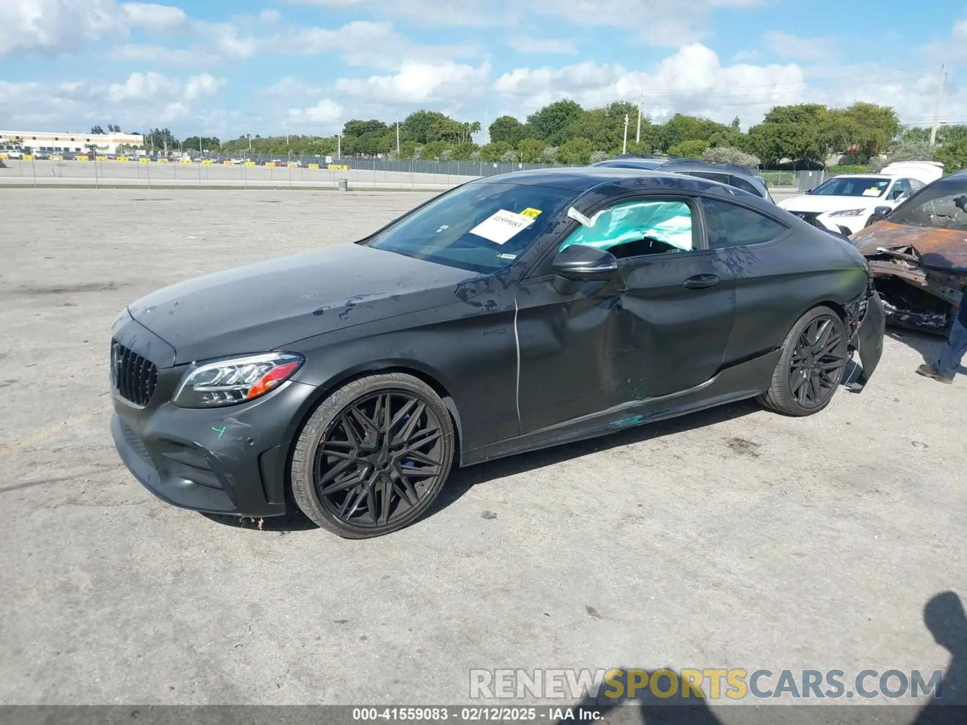 2 Photograph of a damaged car WDDWJ6EB2LF972503 MERCEDES-BENZ AMG C 43 2020