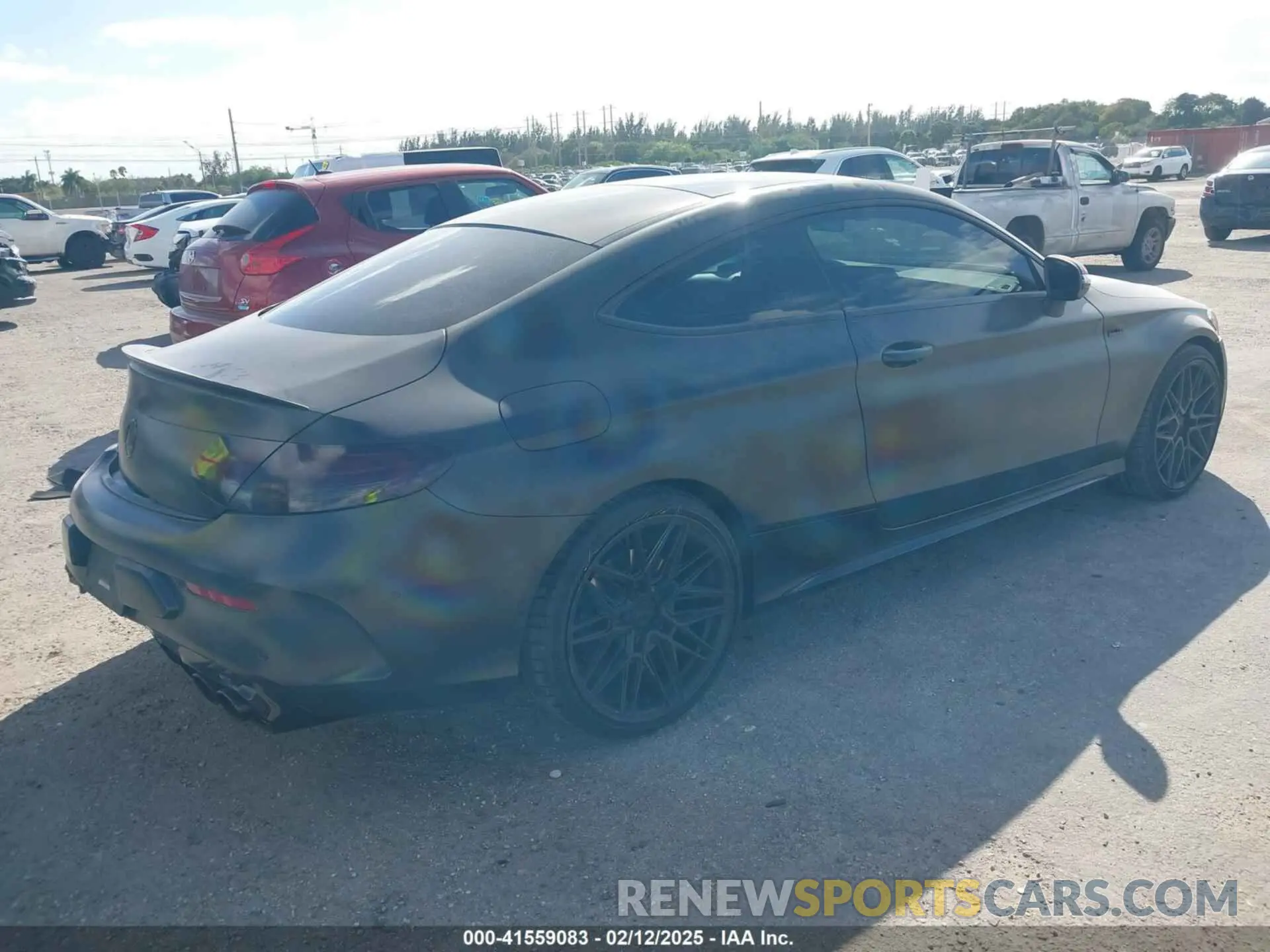 4 Photograph of a damaged car WDDWJ6EB2LF972503 MERCEDES-BENZ AMG C 43 2020