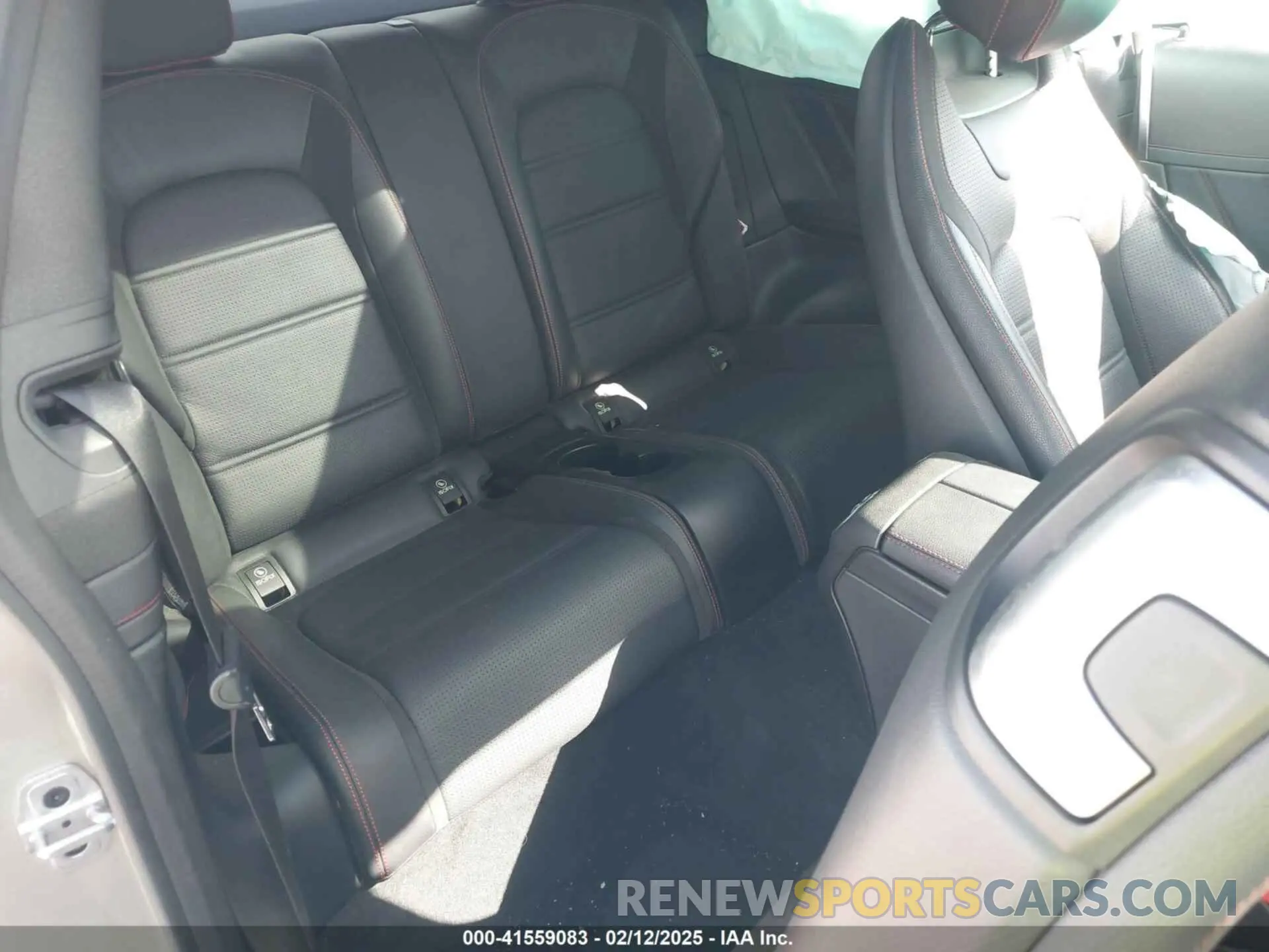 8 Photograph of a damaged car WDDWJ6EB2LF972503 MERCEDES-BENZ AMG C 43 2020
