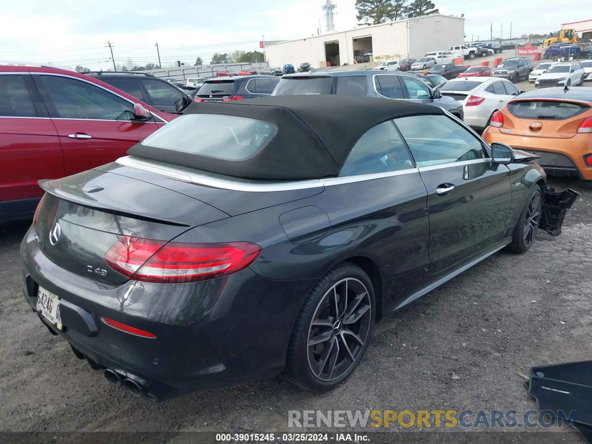 4 Photograph of a damaged car WDDWK6EB0LF971492 MERCEDES-BENZ AMG C 43 2020