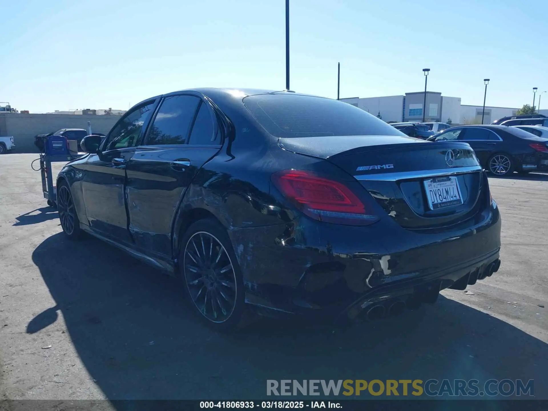 3 Photograph of a damaged car W1KWF6EB4MR620959 MERCEDES-BENZ AMG C 43 2021