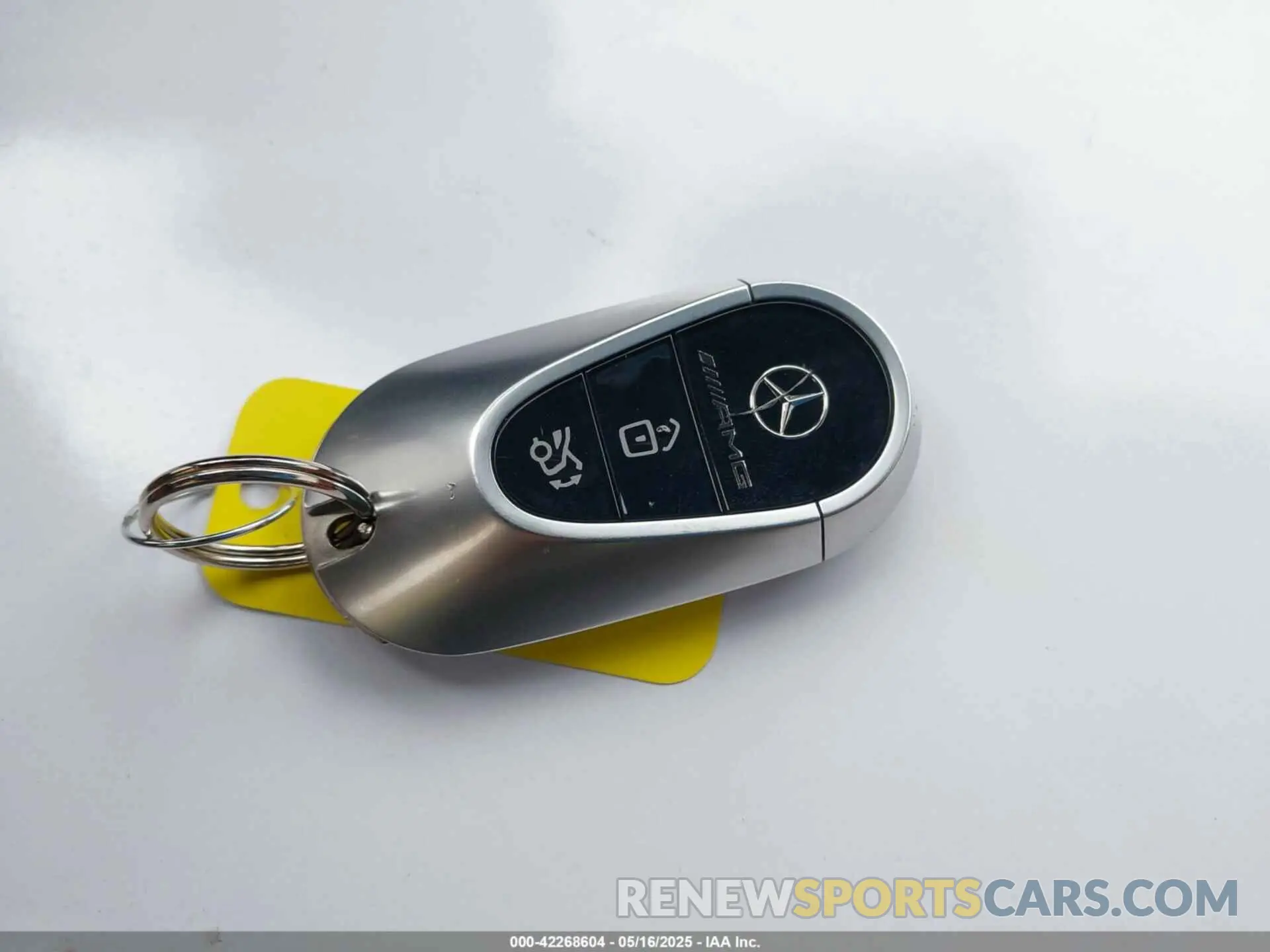 11 Photograph of a damaged car W1KAF8HB7RR168322 MERCEDES-BENZ AMG C 43 2024