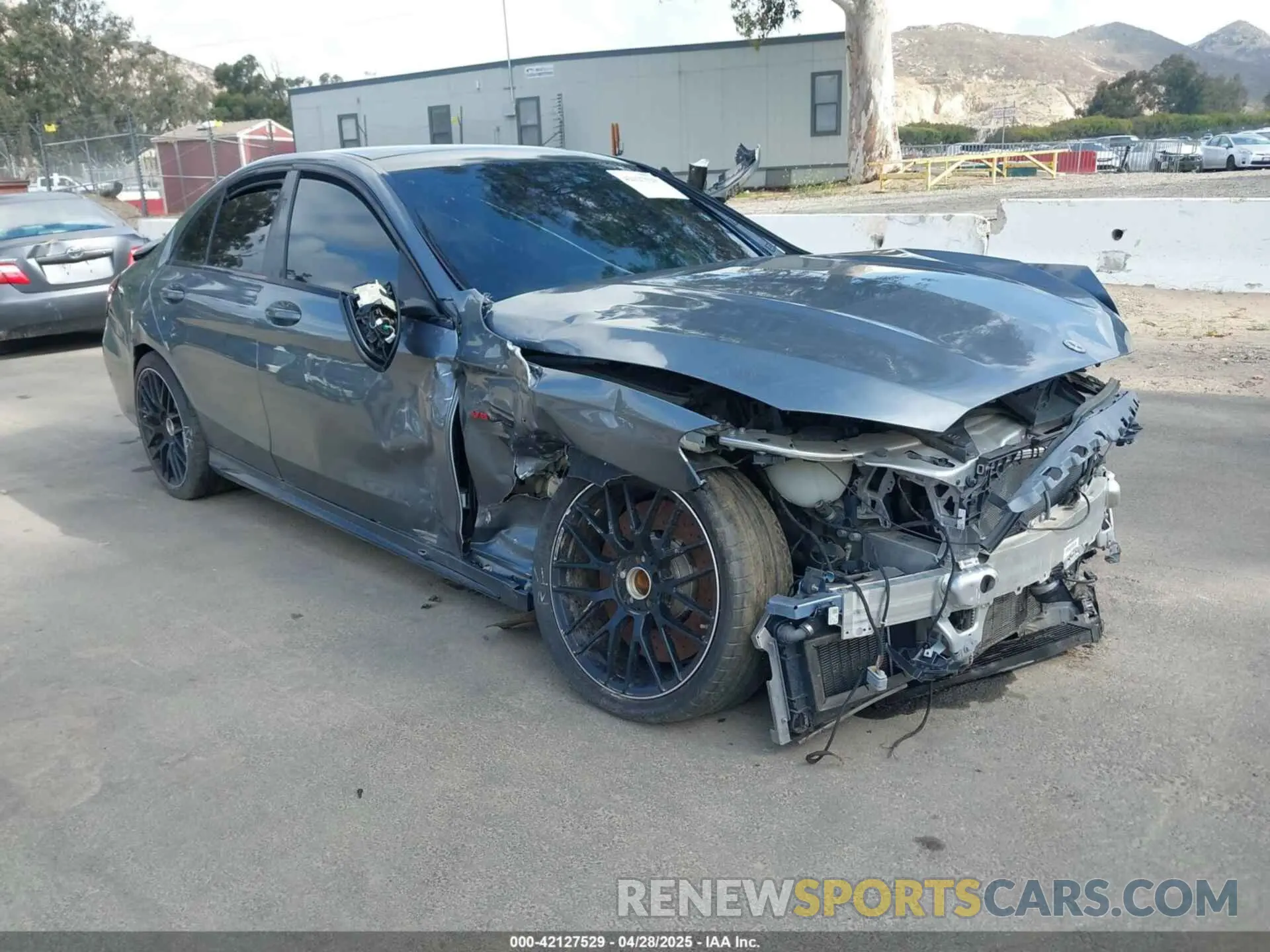 1 Photograph of a damaged car W1KWF8HB4MR620676 MERCEDES-BENZ AMG C 63 2021