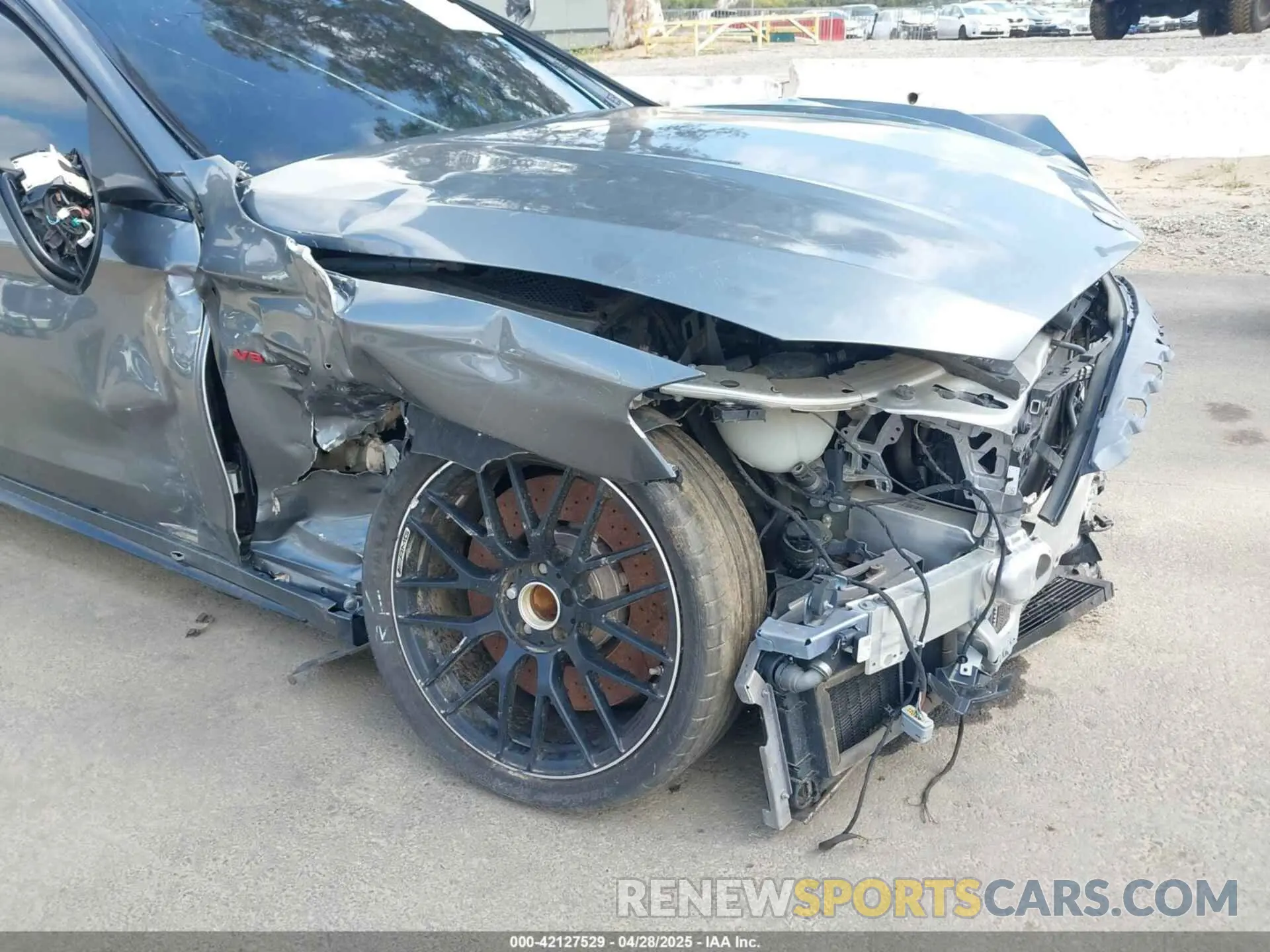 17 Photograph of a damaged car W1KWF8HB4MR620676 MERCEDES-BENZ AMG C 63 2021