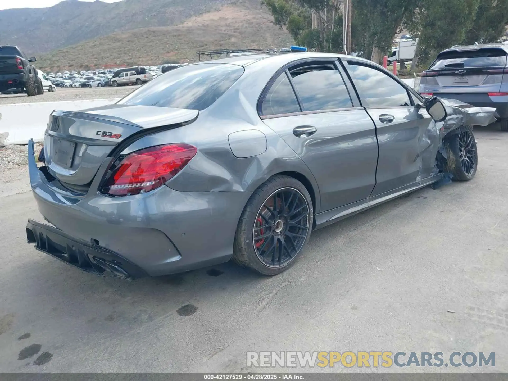 4 Photograph of a damaged car W1KWF8HB4MR620676 MERCEDES-BENZ AMG C 63 2021