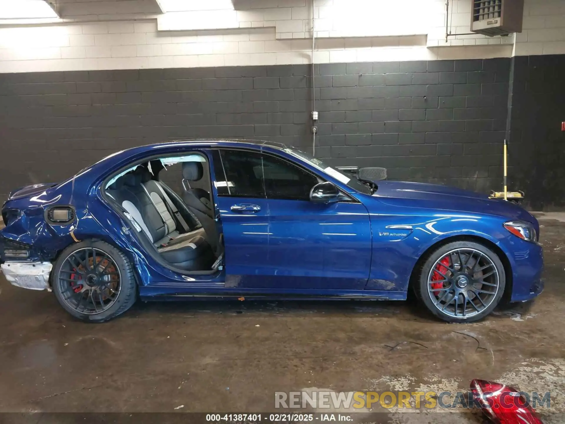 13 Photograph of a damaged car W1KWF8HBXMR647994 MERCEDES-BENZ AMG C 63 2021