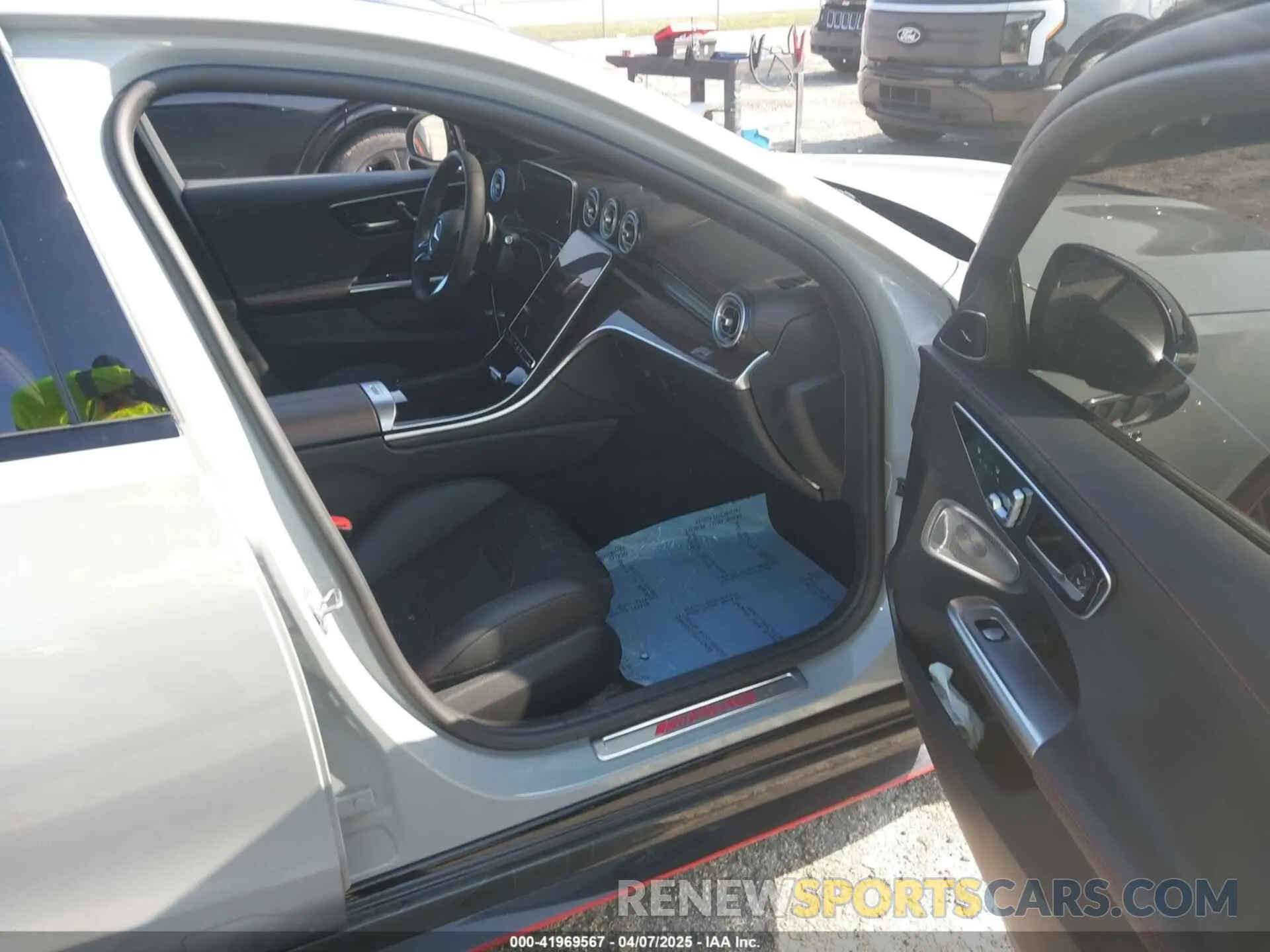 5 Photograph of a damaged car W1KAF8AB5RR173089 MERCEDES-BENZ AMG C 63 2024