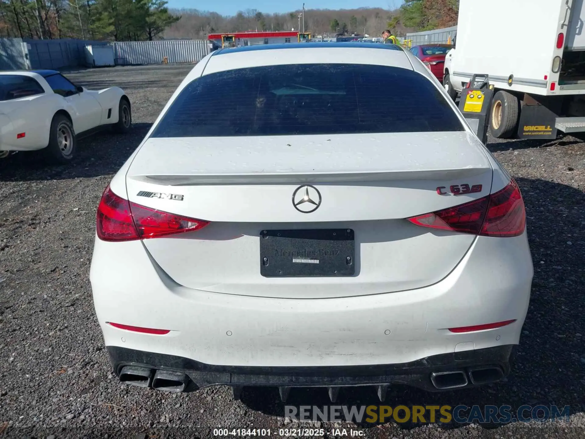 15 Photograph of a damaged car W1KAF8AB6RR222087 MERCEDES-BENZ AMG C 63 2024