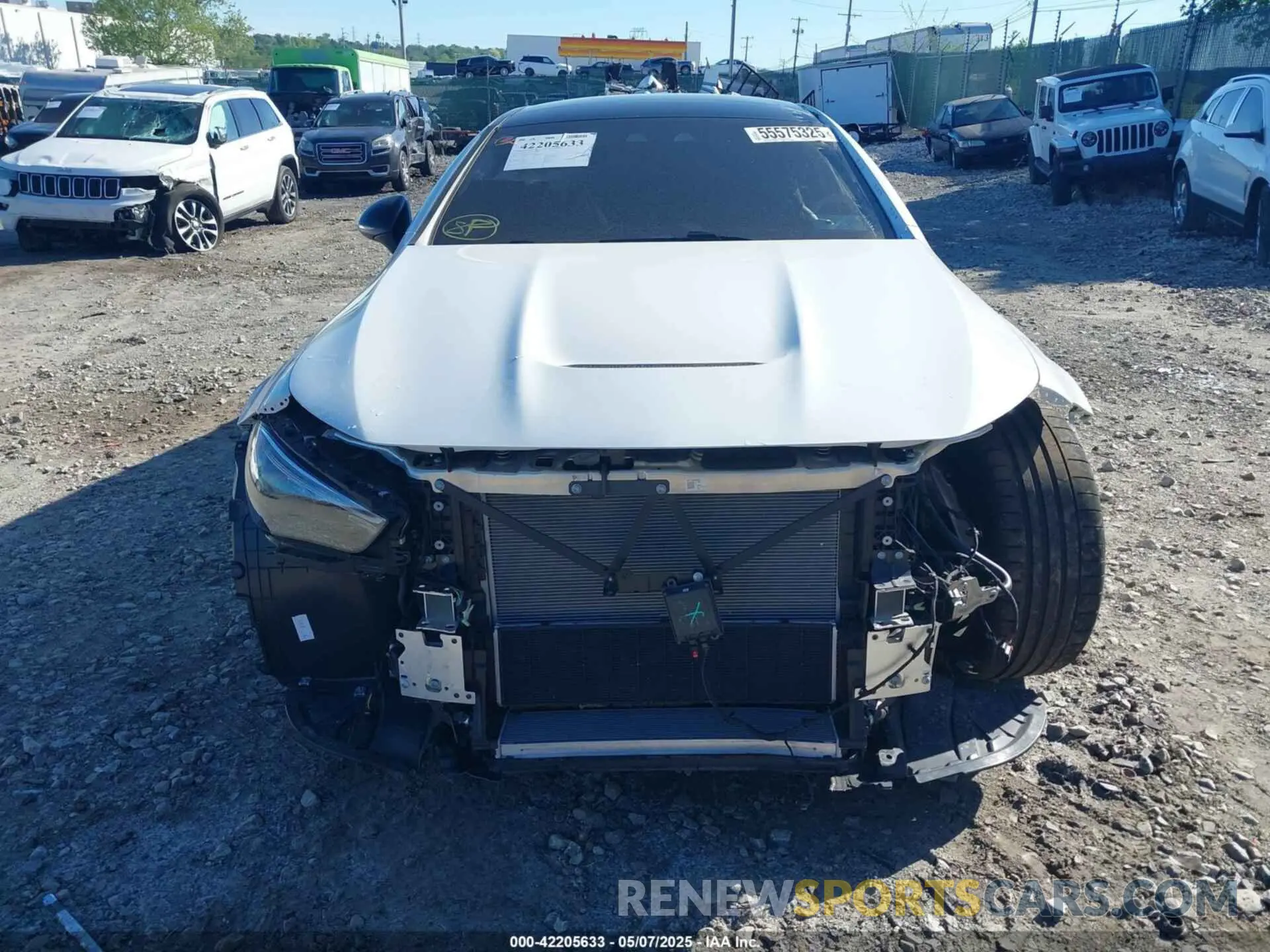 13 Photograph of a damaged car W1KMJ6CB0RF043624 MERCEDES-BENZ AMG CLE 53 2024