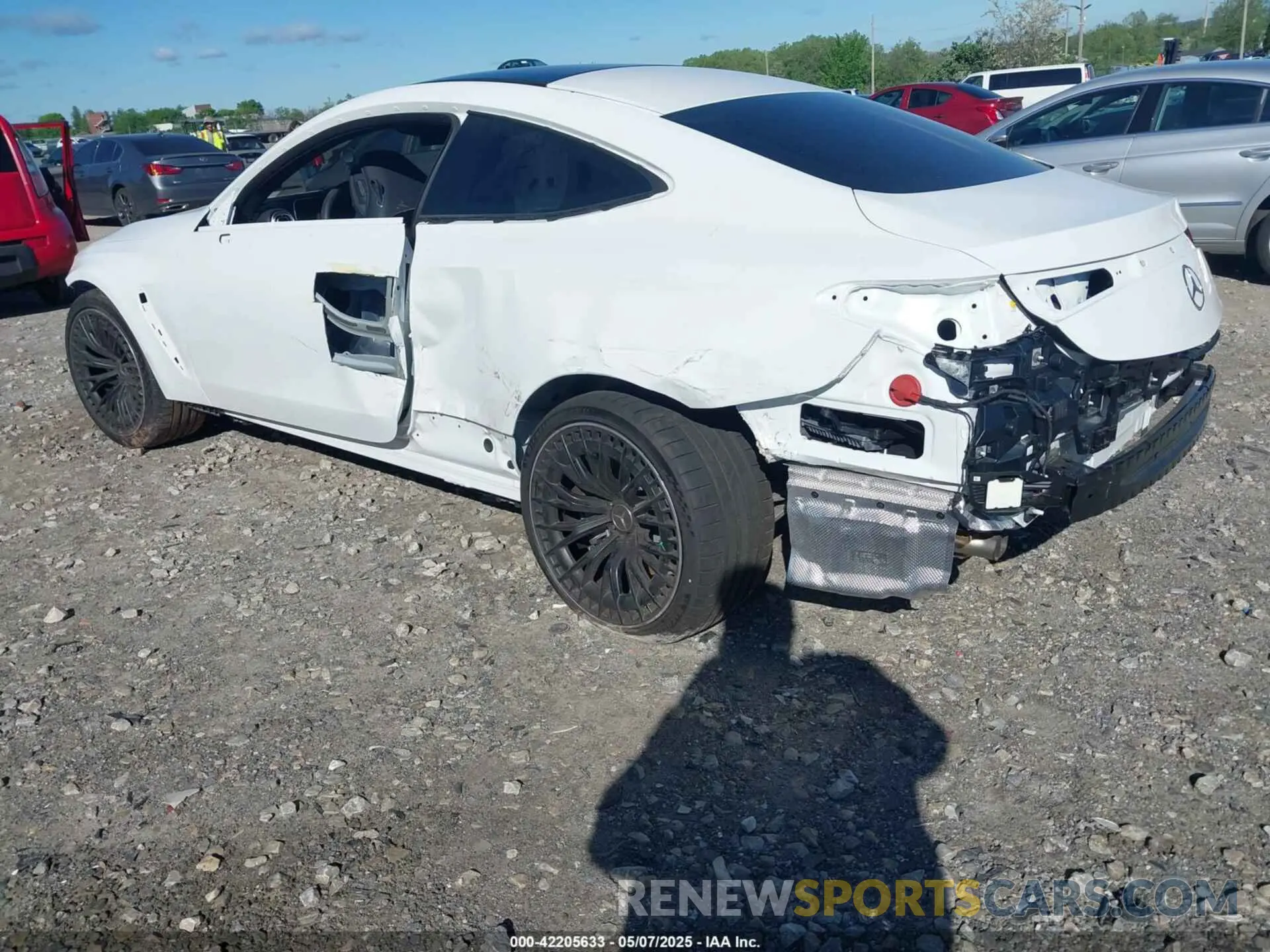 3 Photograph of a damaged car W1KMJ6CB0RF043624 MERCEDES-BENZ AMG CLE 53 2024