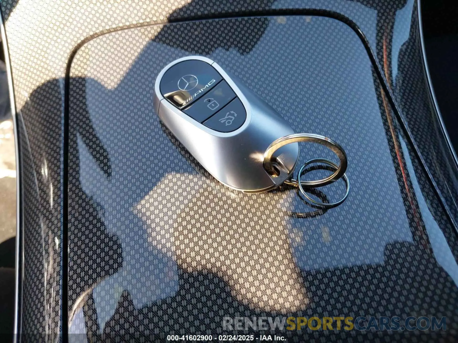 11 Photograph of a damaged car W1KMJ6CB5RF020498 MERCEDES-BENZ AMG CLE 53 2024