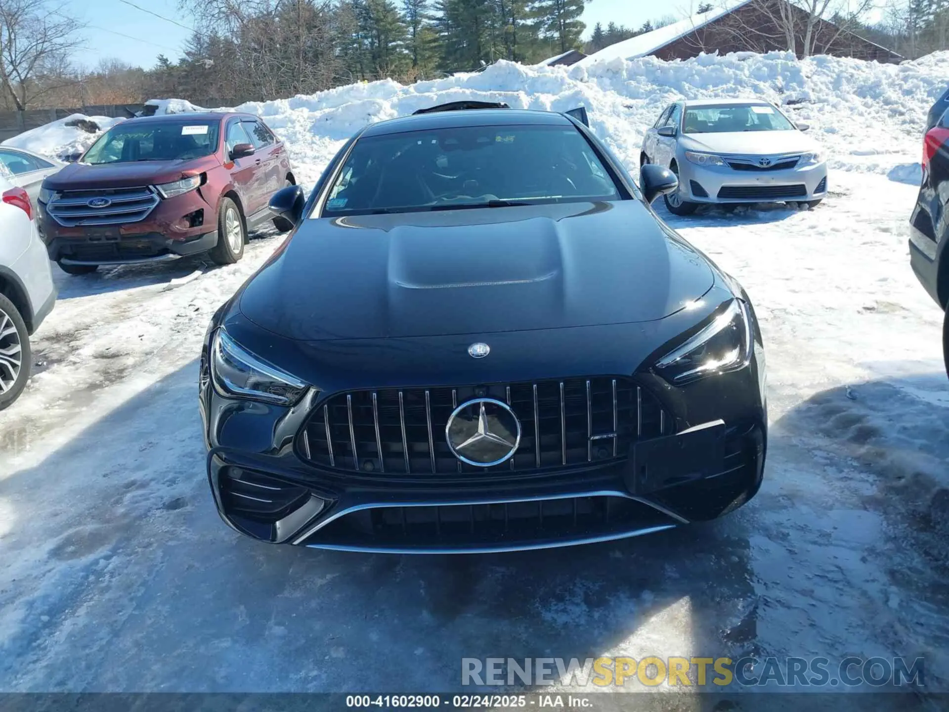 12 Photograph of a damaged car W1KMJ6CB5RF020498 MERCEDES-BENZ AMG CLE 53 2024