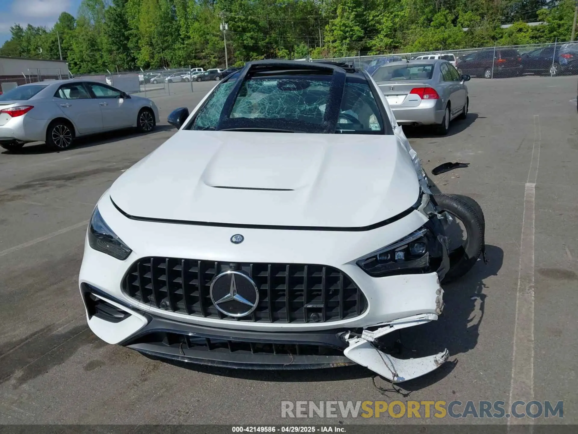 12 Photograph of a damaged car W1KMJ6CB0SF053141 MERCEDES-BENZ AMG CLE 53 2025