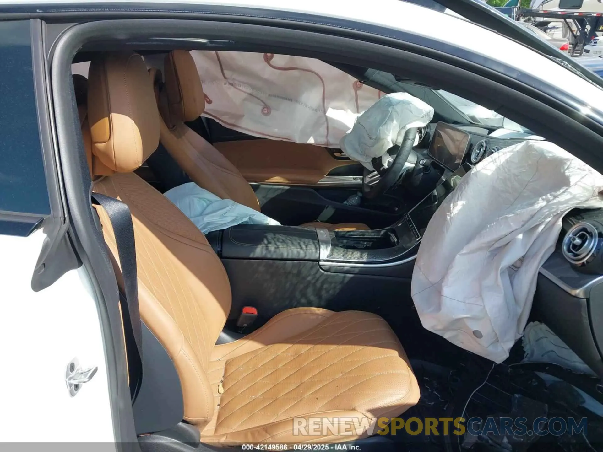 5 Photograph of a damaged car W1KMJ6CB0SF053141 MERCEDES-BENZ AMG CLE 53 2025