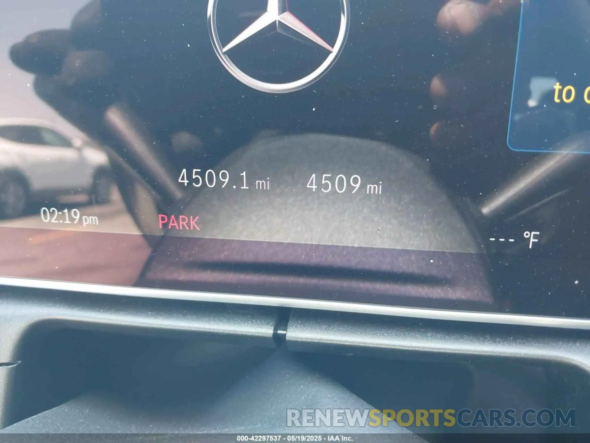 15 Photograph of a damaged car W1KMJ6CB4SF053899 MERCEDES-BENZ AMG CLE 53 2025