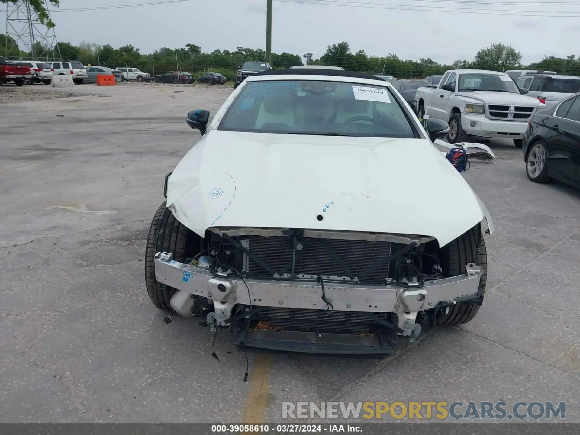 13 Photograph of a damaged car WDD1K6BBXKF098525 MERCEDES-BENZ AMG E 53 2019