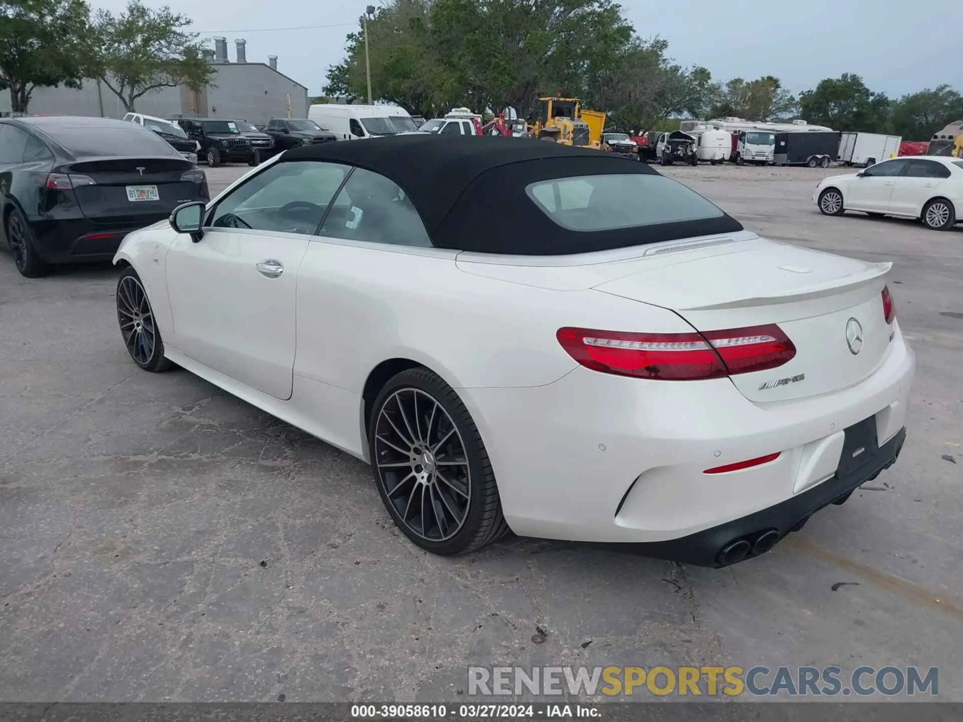 3 Photograph of a damaged car WDD1K6BBXKF098525 MERCEDES-BENZ AMG E 53 2019