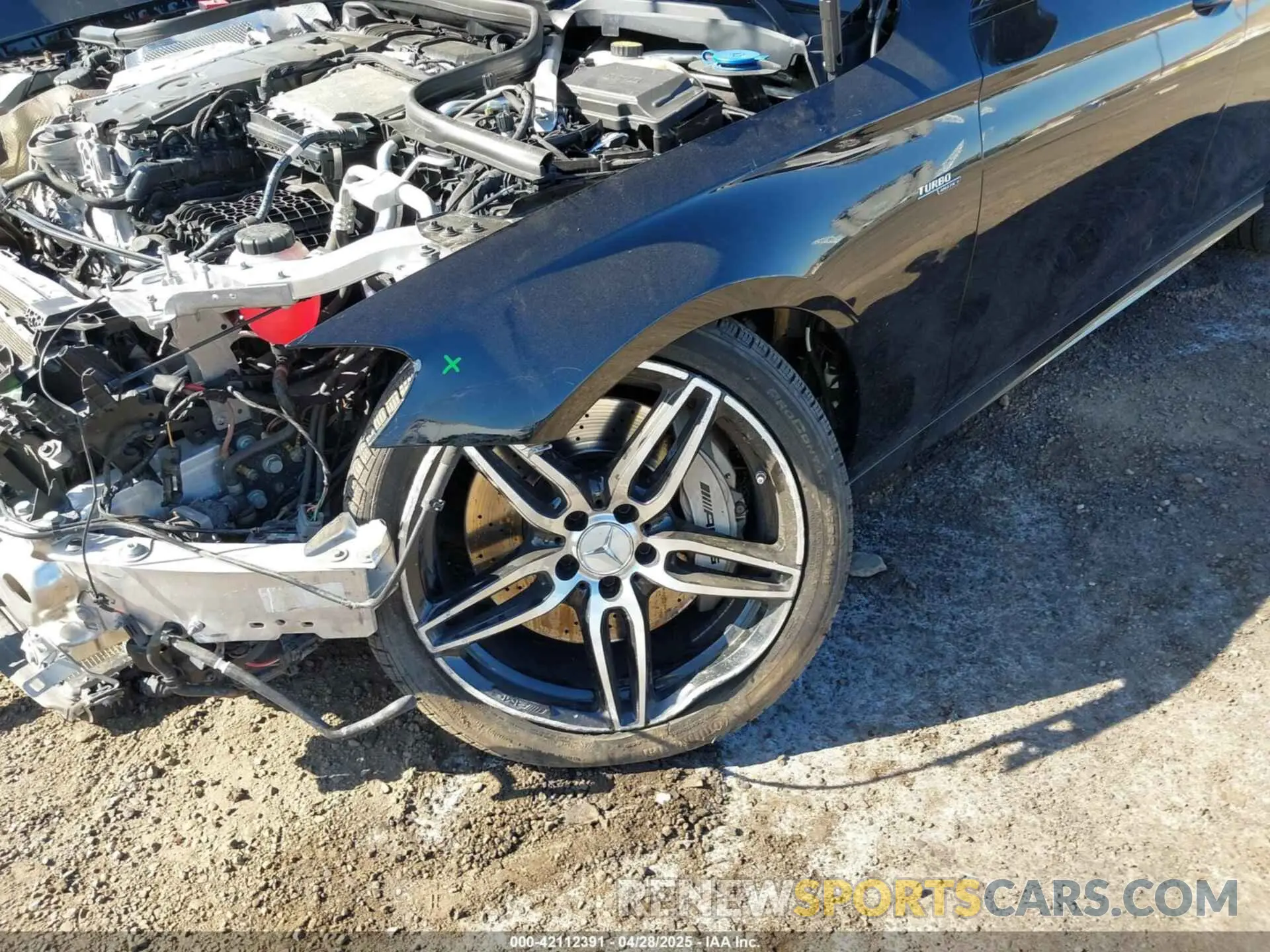 17 Photograph of a damaged car WDDZF6BB0KA491129 MERCEDES-BENZ AMG E 53 2019