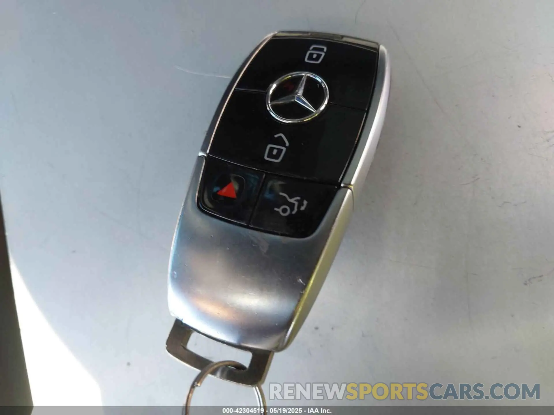 11 Photograph of a damaged car W1K1J6BBXLF137408 MERCEDES-BENZ AMG E 53 2020