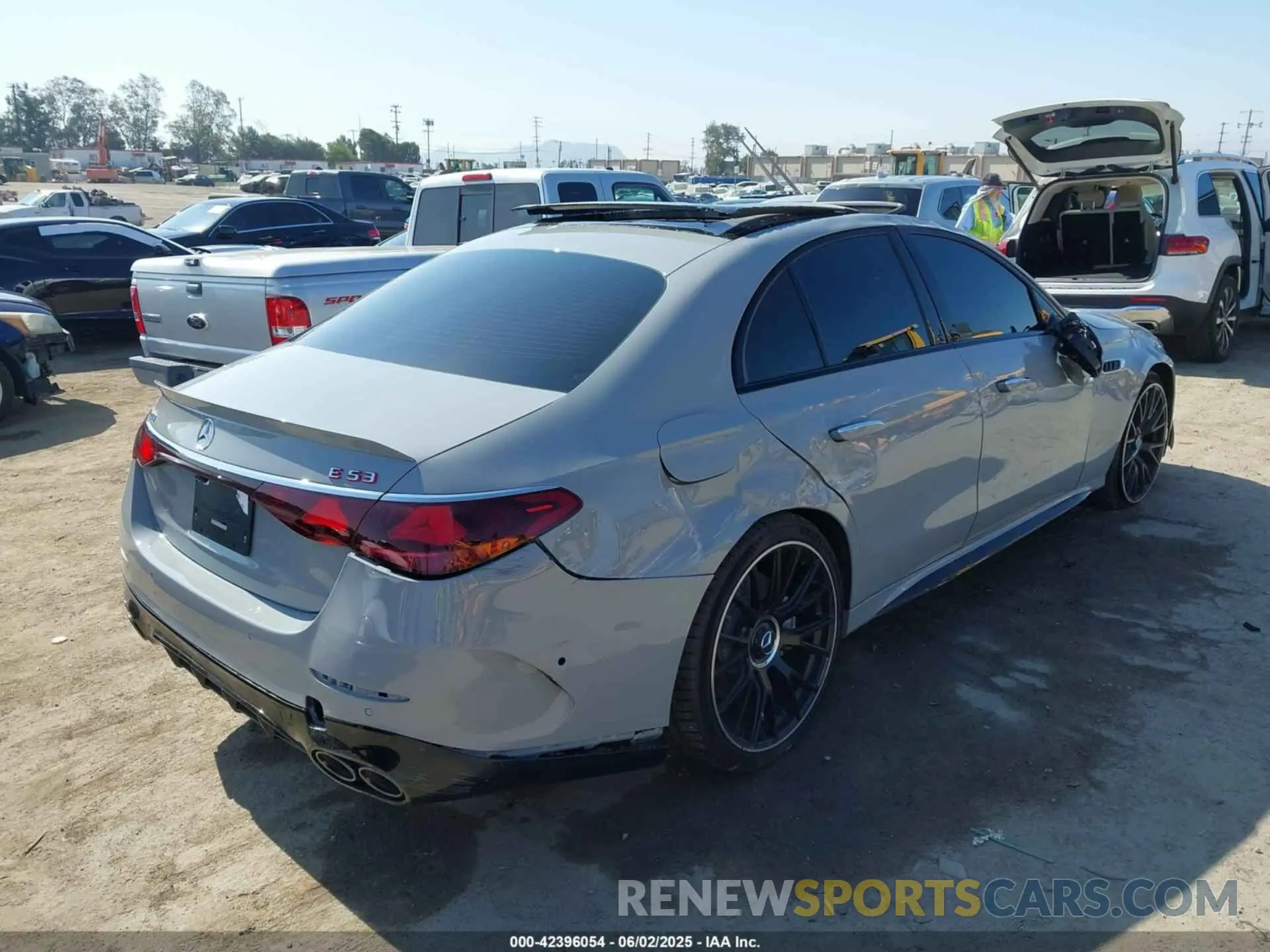 4 Photograph of a damaged car W1KLF6DB4SA150657 MERCEDES-BENZ AMG E 53 E 2025