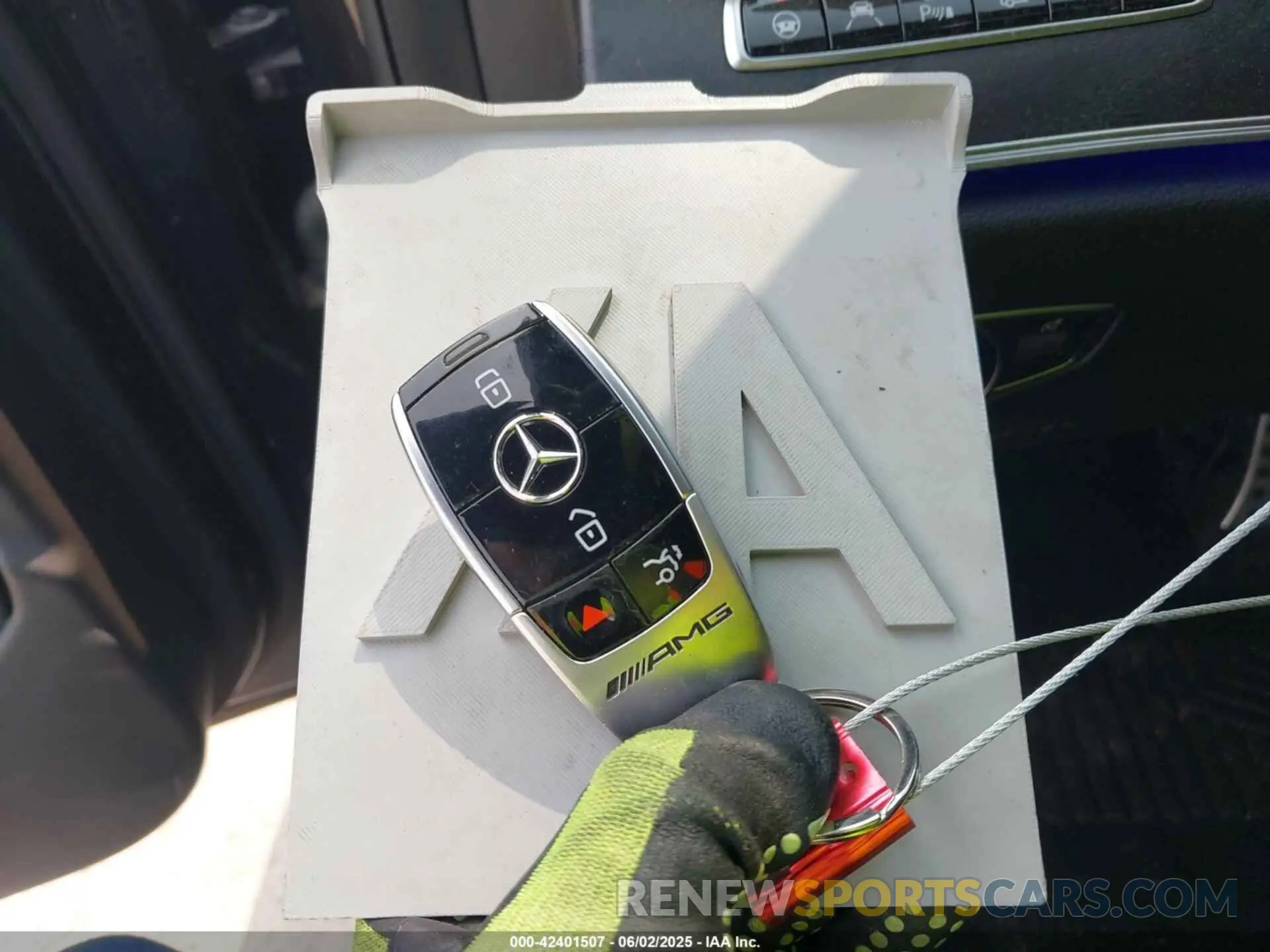 11 Photograph of a damaged car WDDZF8KB0KA534959 MERCEDES-BENZ AMG E 63 2019