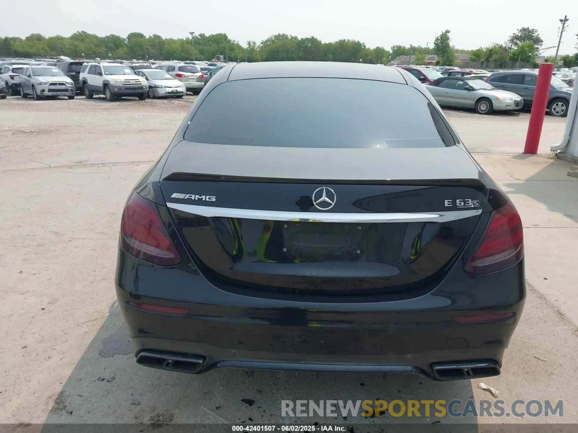 16 Photograph of a damaged car WDDZF8KB0KA534959 MERCEDES-BENZ AMG E 63 2019