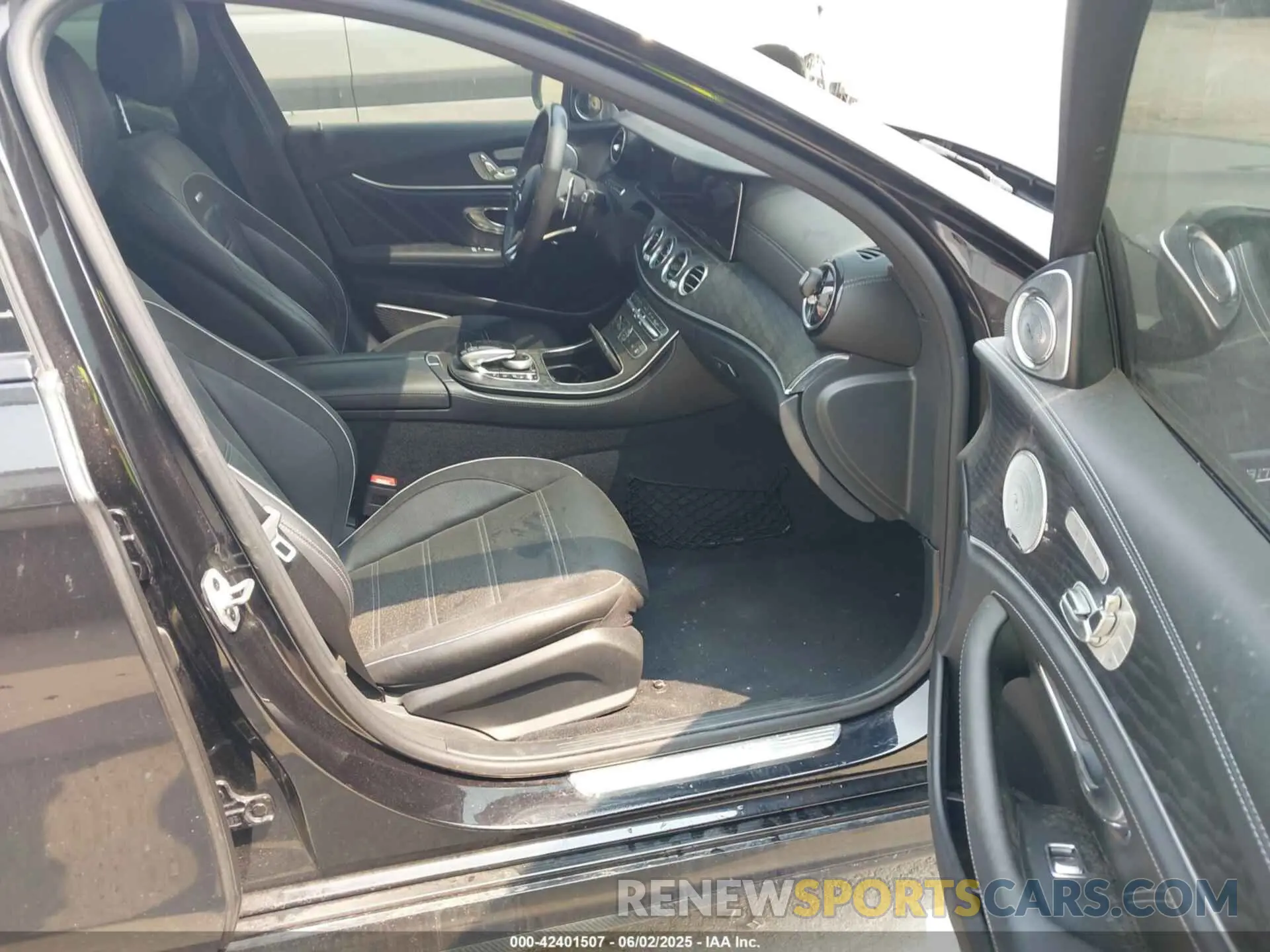 5 Photograph of a damaged car WDDZF8KB0KA534959 MERCEDES-BENZ AMG E 63 2019