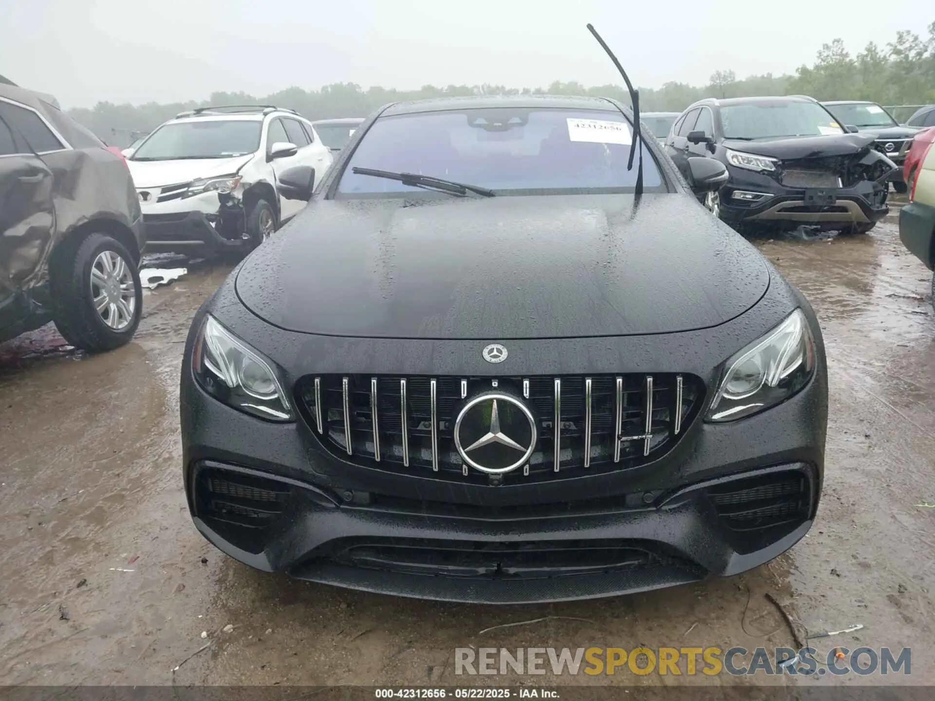 12 Photograph of a damaged car WDDZF8KB6KA522296 MERCEDES-BENZ AMG E 63 2019