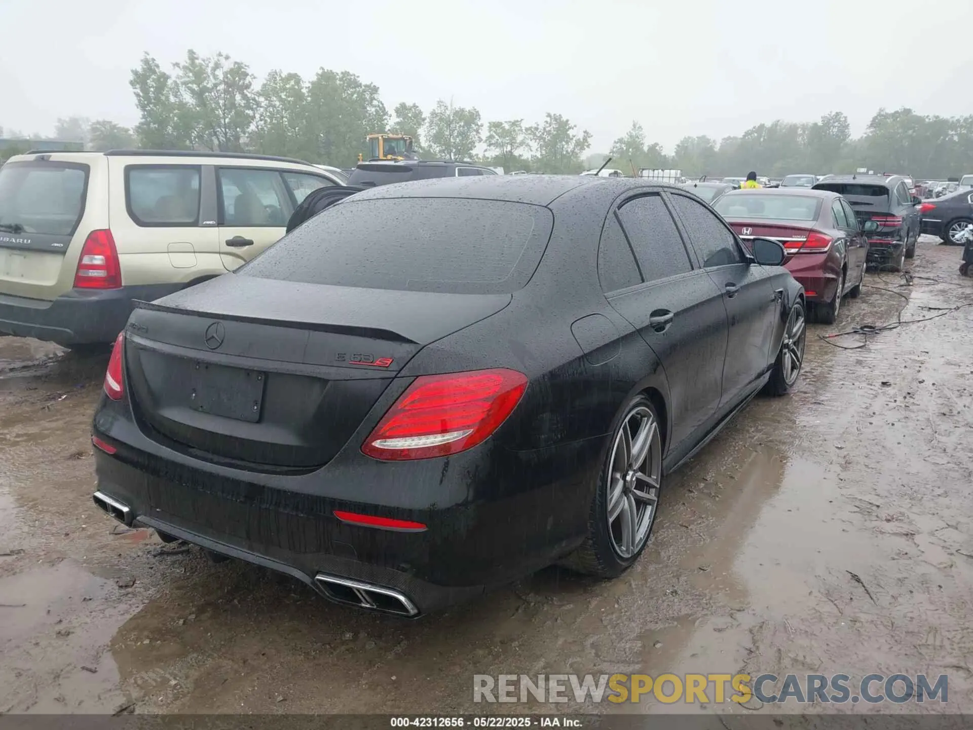 4 Photograph of a damaged car WDDZF8KB6KA522296 MERCEDES-BENZ AMG E 63 2019