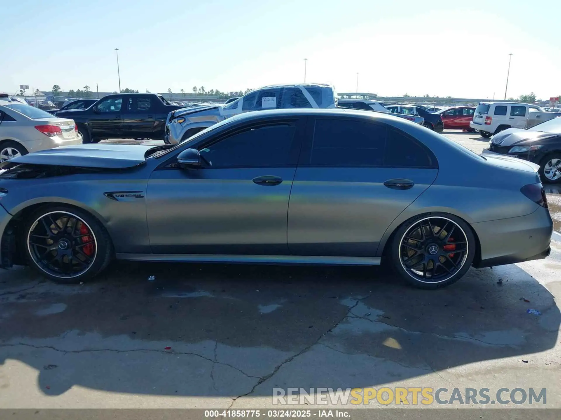 14 Photograph of a damaged car WDDZF8KB0LA708711 MERCEDES-BENZ AMG E 63 2020
