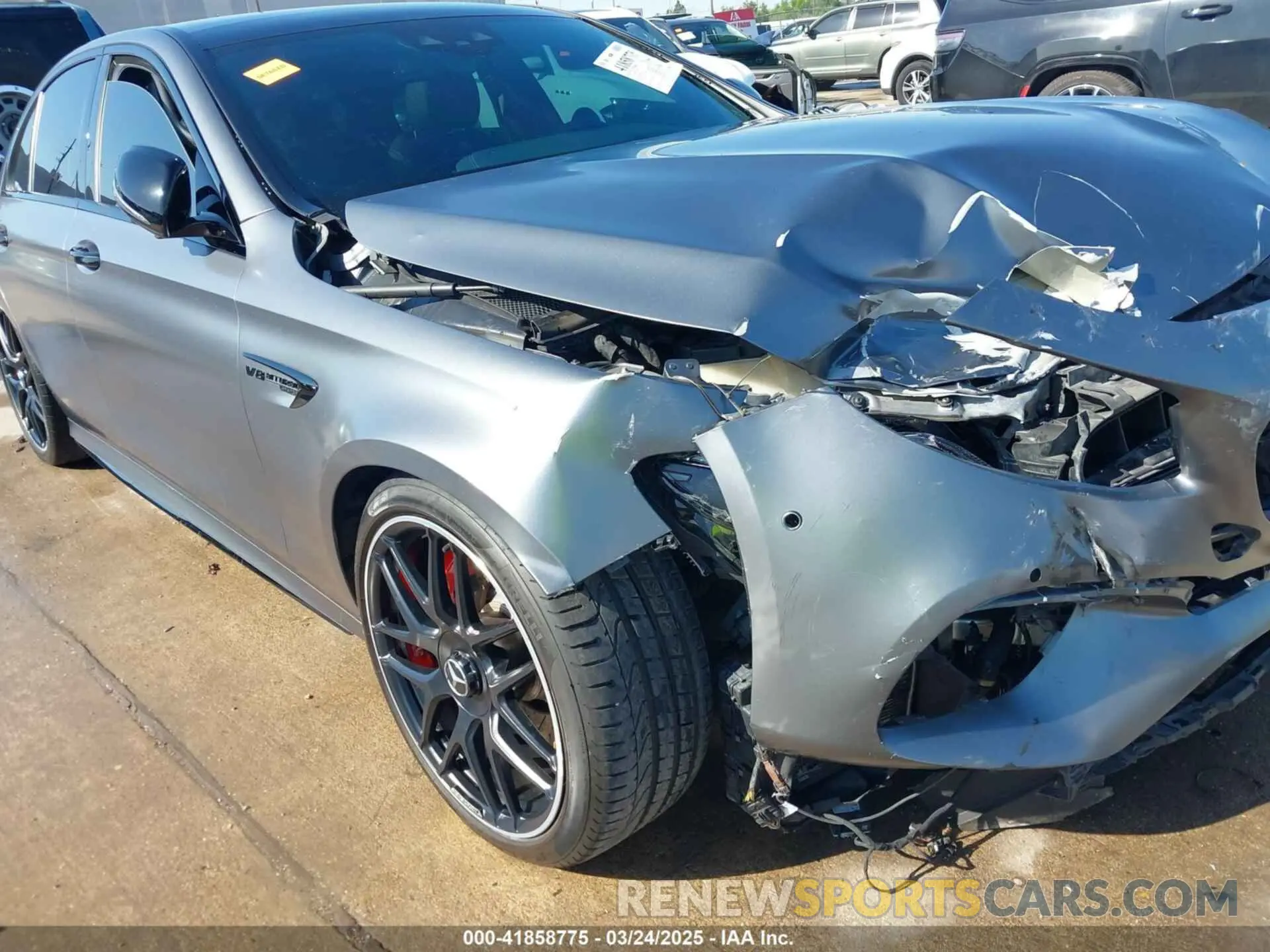 17 Photograph of a damaged car WDDZF8KB0LA708711 MERCEDES-BENZ AMG E 63 2020