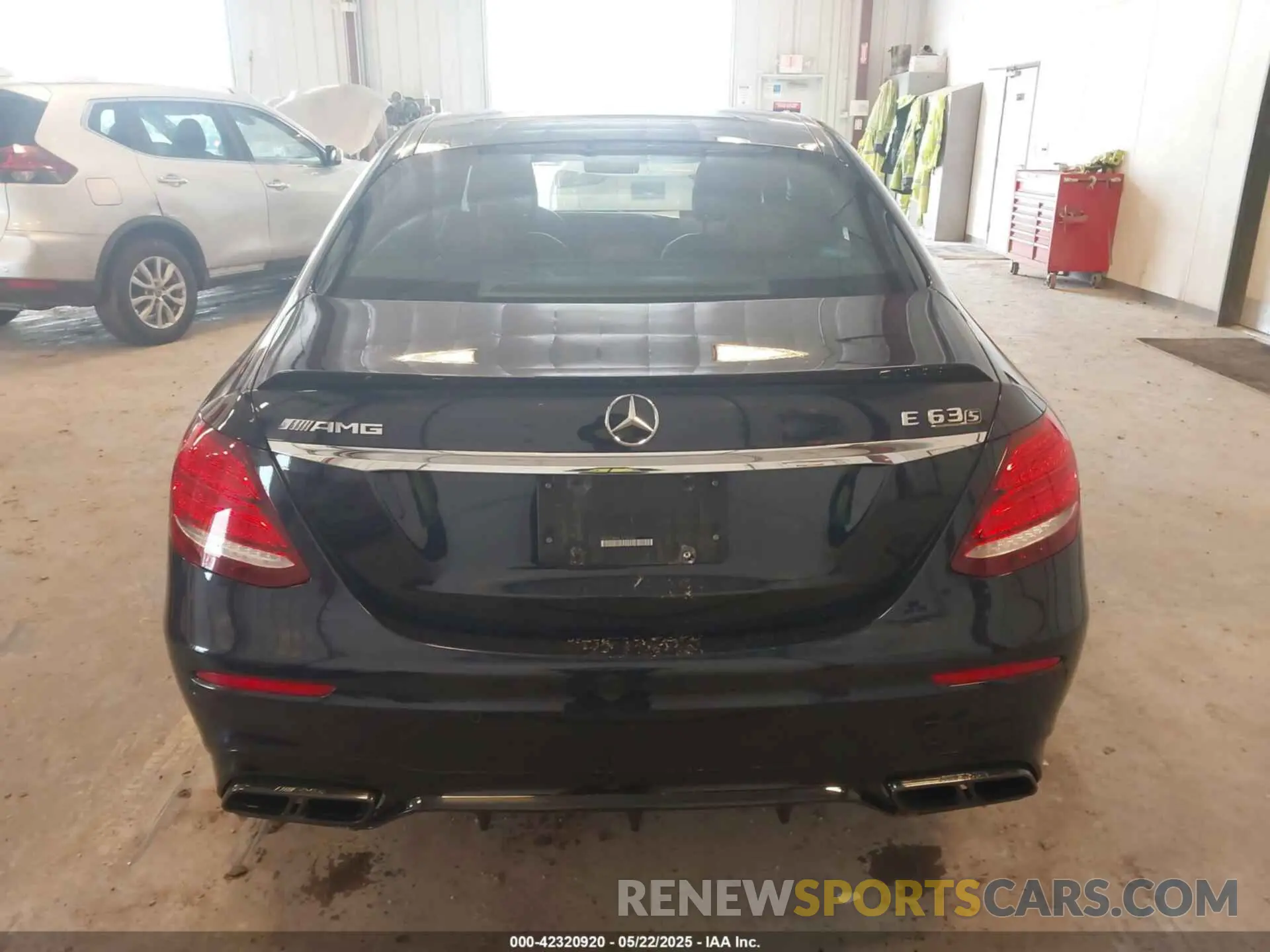 16 Photograph of a damaged car WDDZF8KB2LA739636 MERCEDES-BENZ AMG E 63 2020