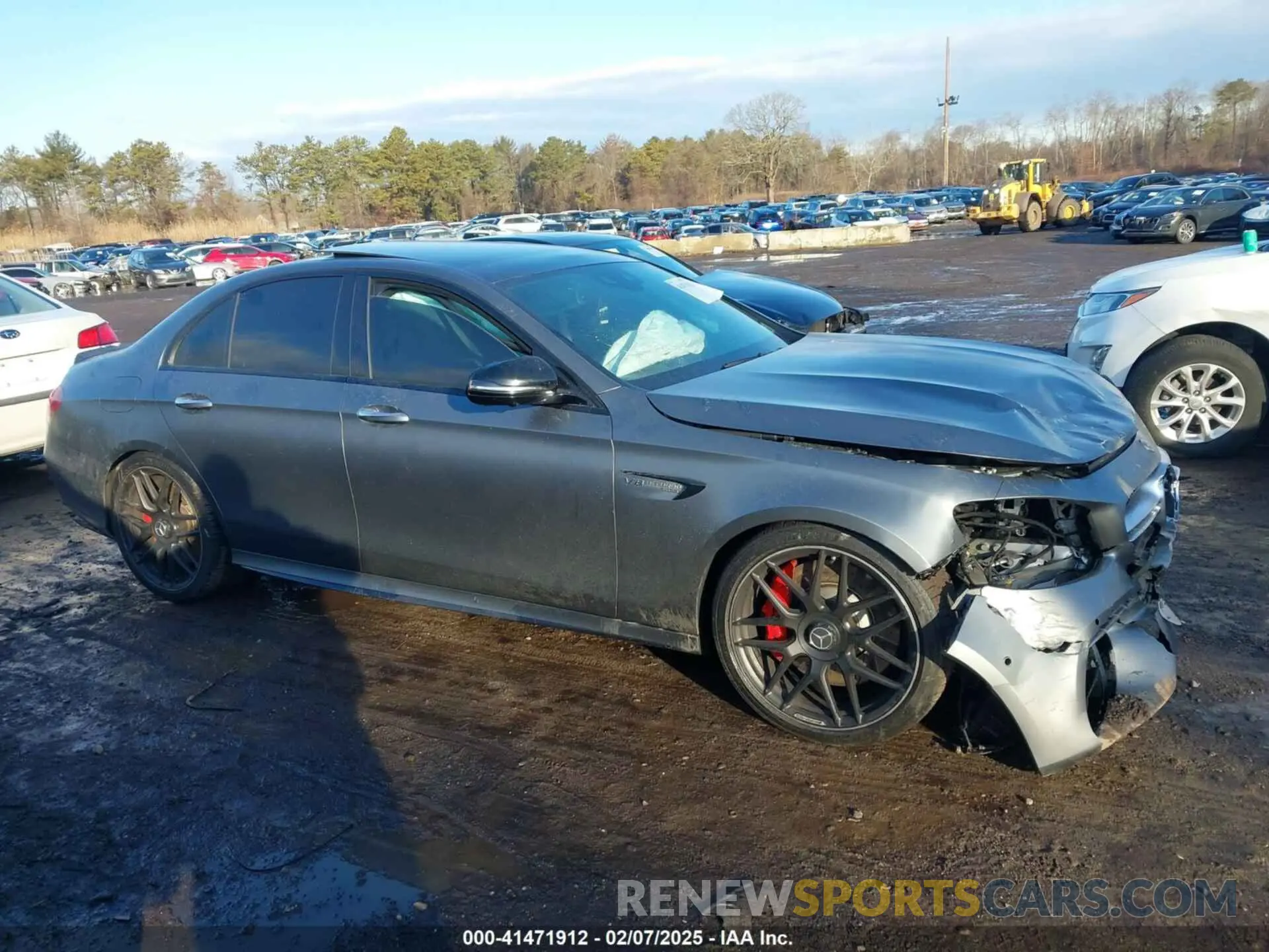 13 Photograph of a damaged car WDDZF8KB9LA703250 MERCEDES-BENZ AMG E 63 2020