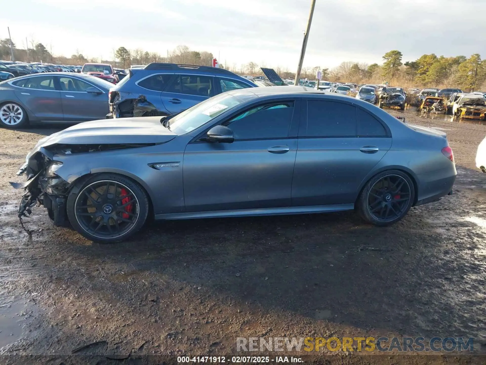 14 Photograph of a damaged car WDDZF8KB9LA703250 MERCEDES-BENZ AMG E 63 2020