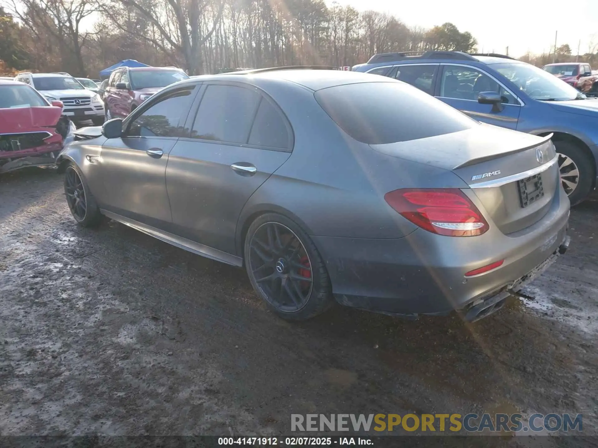 3 Photograph of a damaged car WDDZF8KB9LA703250 MERCEDES-BENZ AMG E 63 2020
