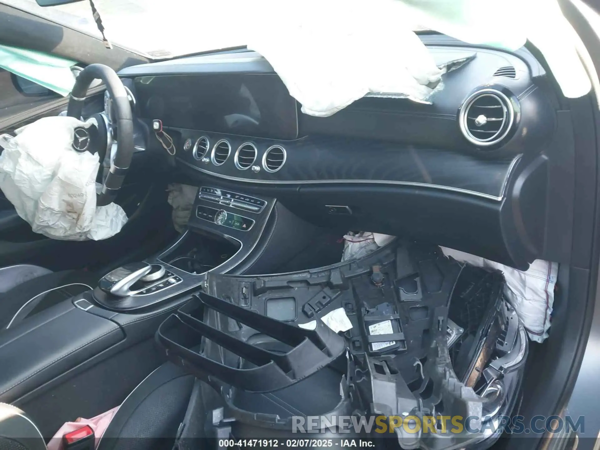 5 Photograph of a damaged car WDDZF8KB9LA703250 MERCEDES-BENZ AMG E 63 2020