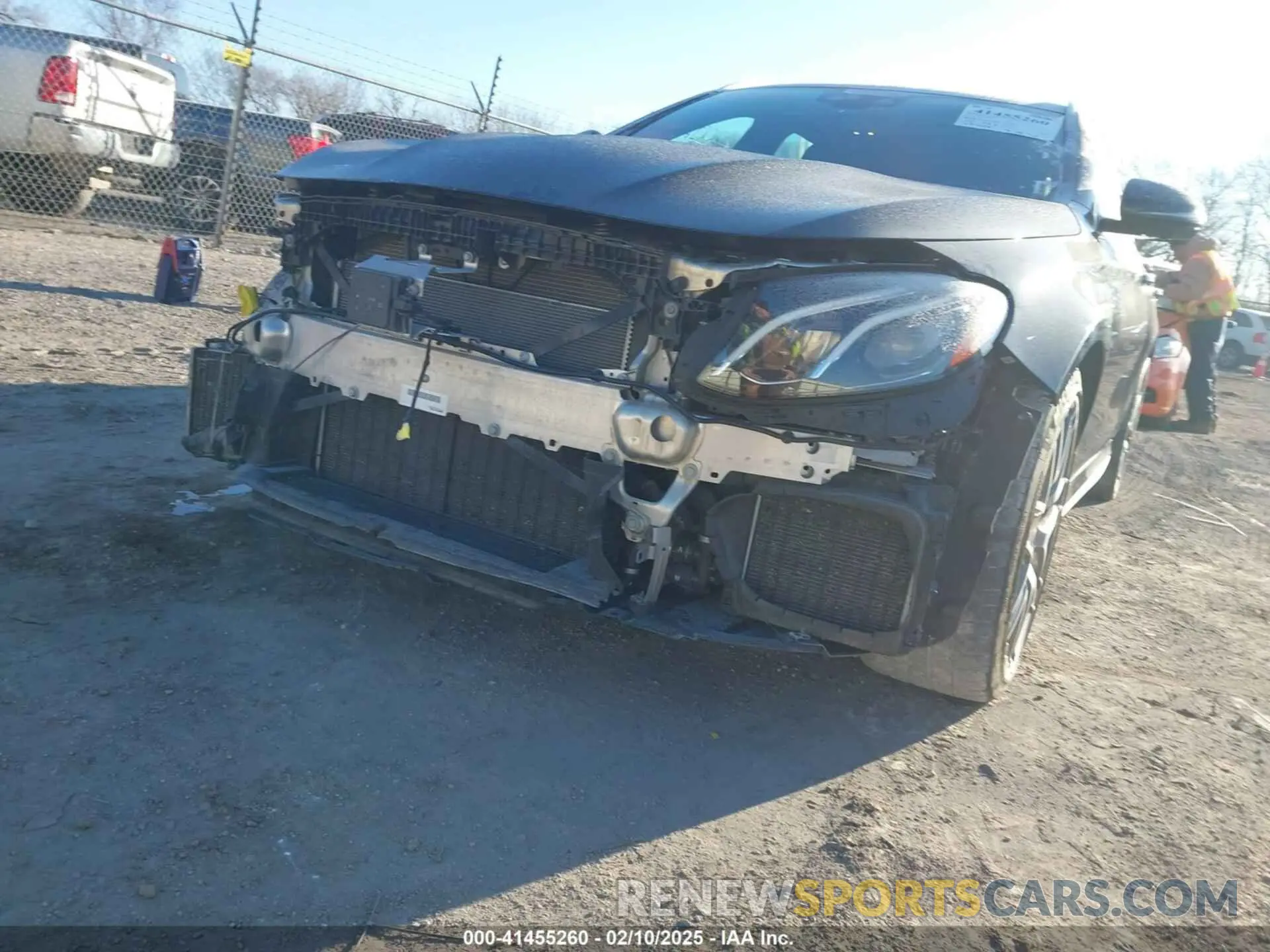 17 Photograph of a damaged car WDDZH8KB4LA736098 MERCEDES-BENZ AMG E 63 2020