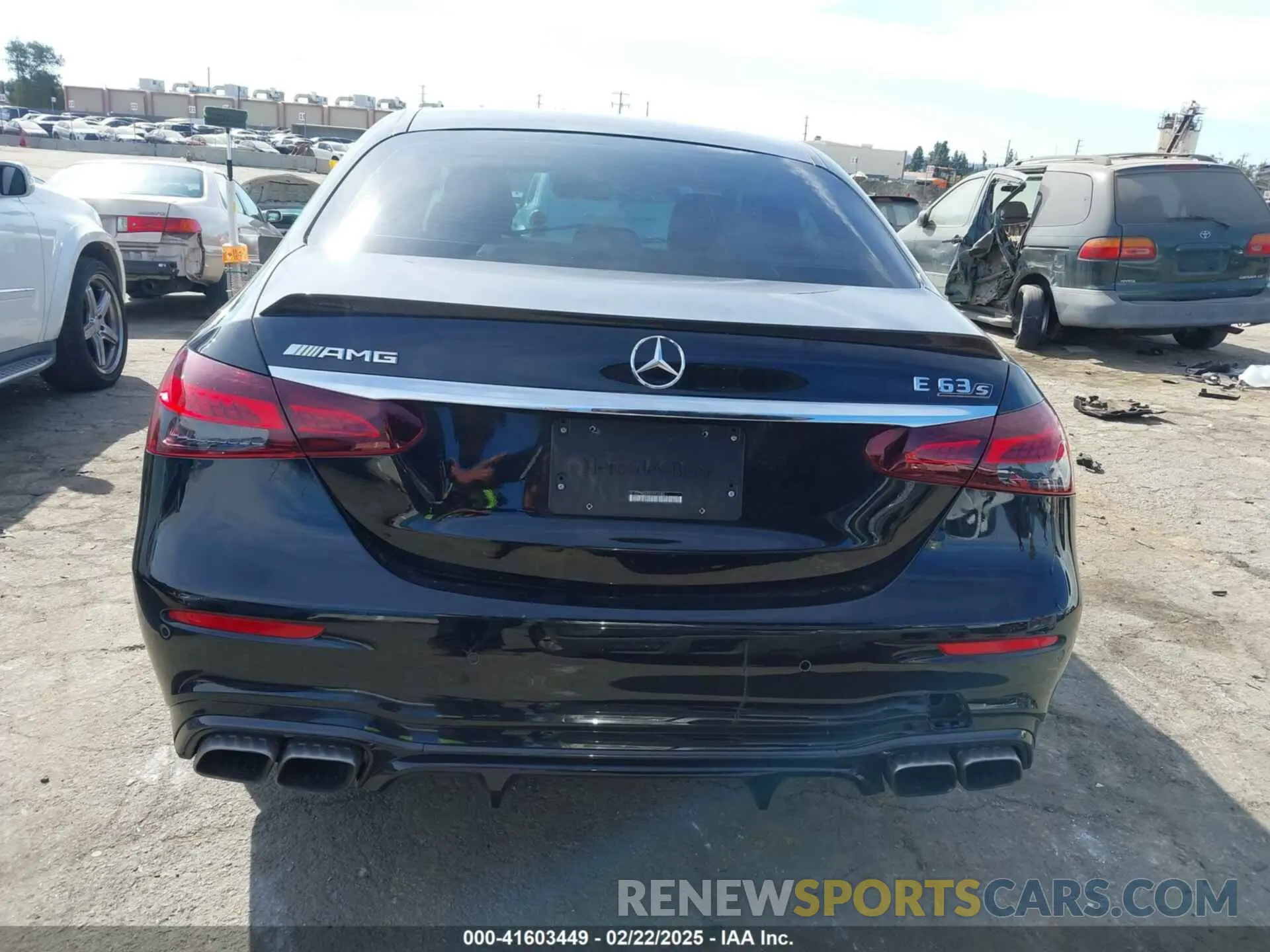 16 Photograph of a damaged car W1KZF8KB0MA993282 MERCEDES-BENZ AMG E 63 2021