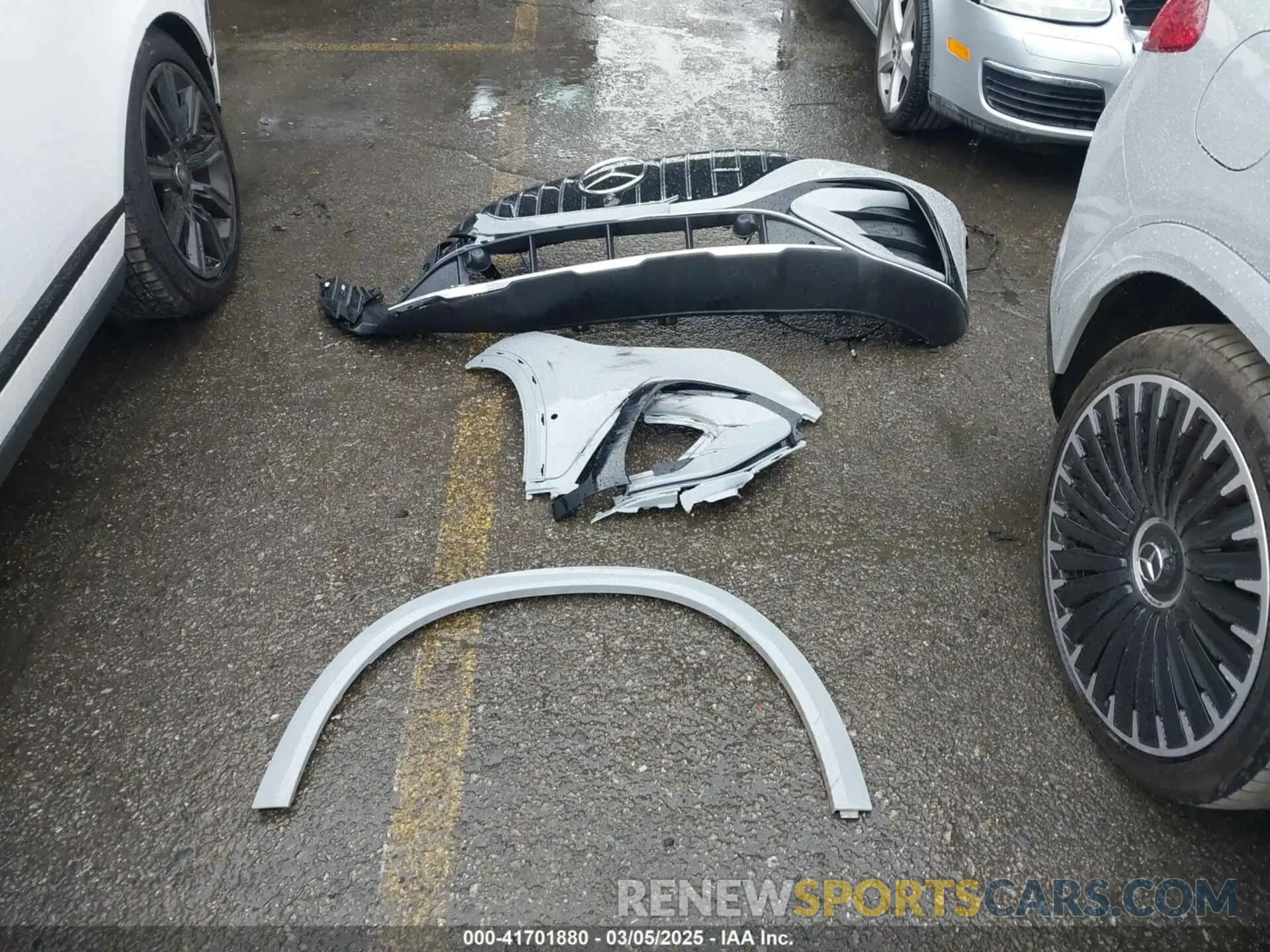 12 Photograph of a damaged car 4JGGM5DB6RA037424 MERCEDES-BENZ AMG EQE SUV 2024